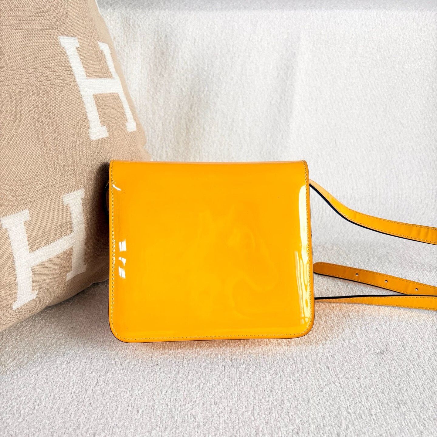 Fendi Pre-loved Bag Very good condition Size ONE SIZE - 2 Thumbnail