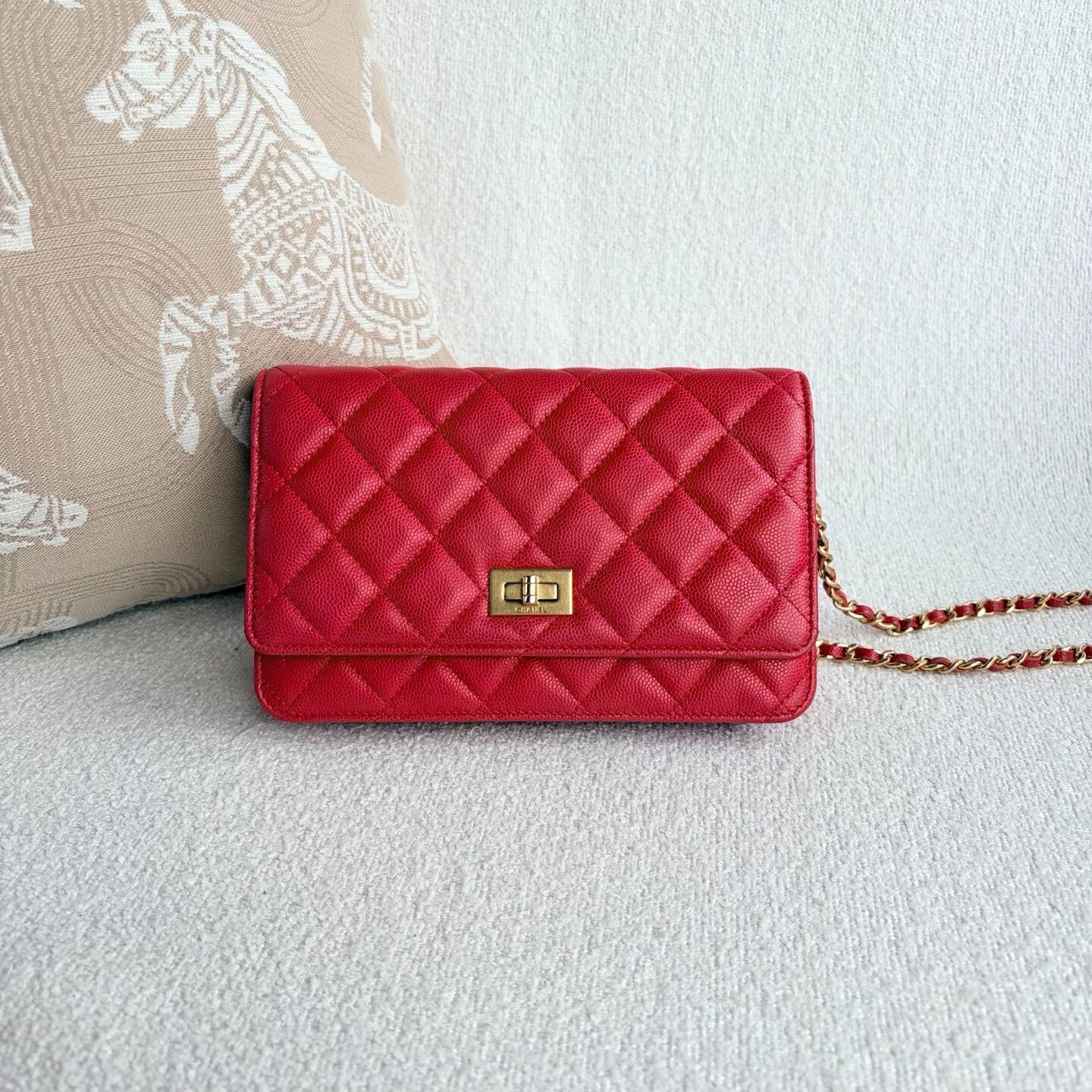 Chanel Pre-loved Bag Very good condition Size ONE SIZE - 2 Thumbnail
