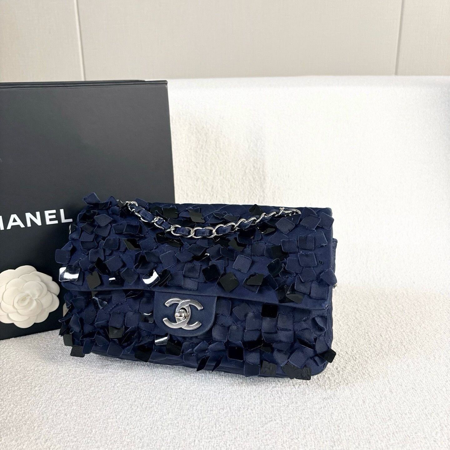 Chanel Pre-loved Bag Very good condition Size ONE SIZE - 6 Thumbnail