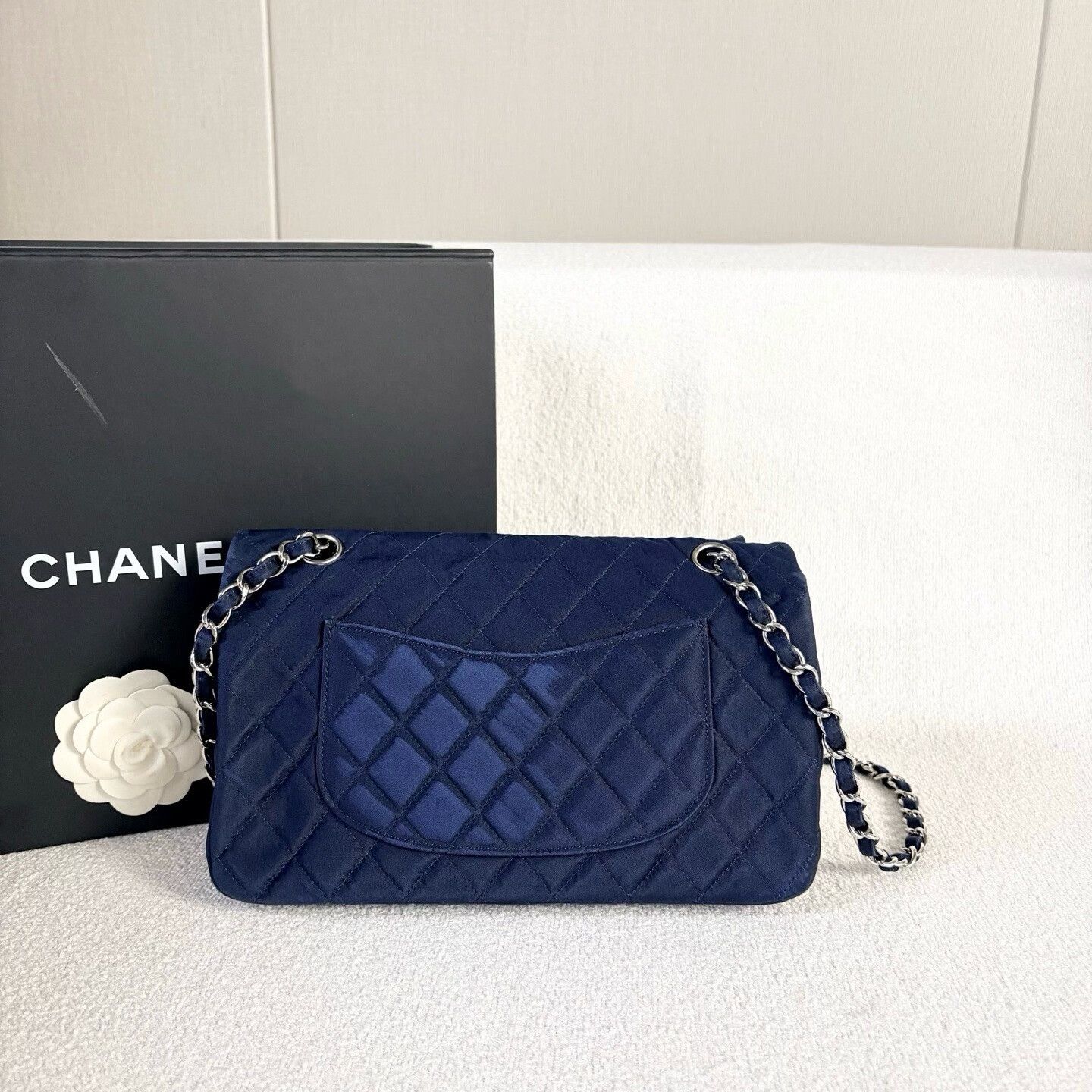 Chanel Pre-loved Bag Very good condition Size ONE SIZE - 3 Thumbnail