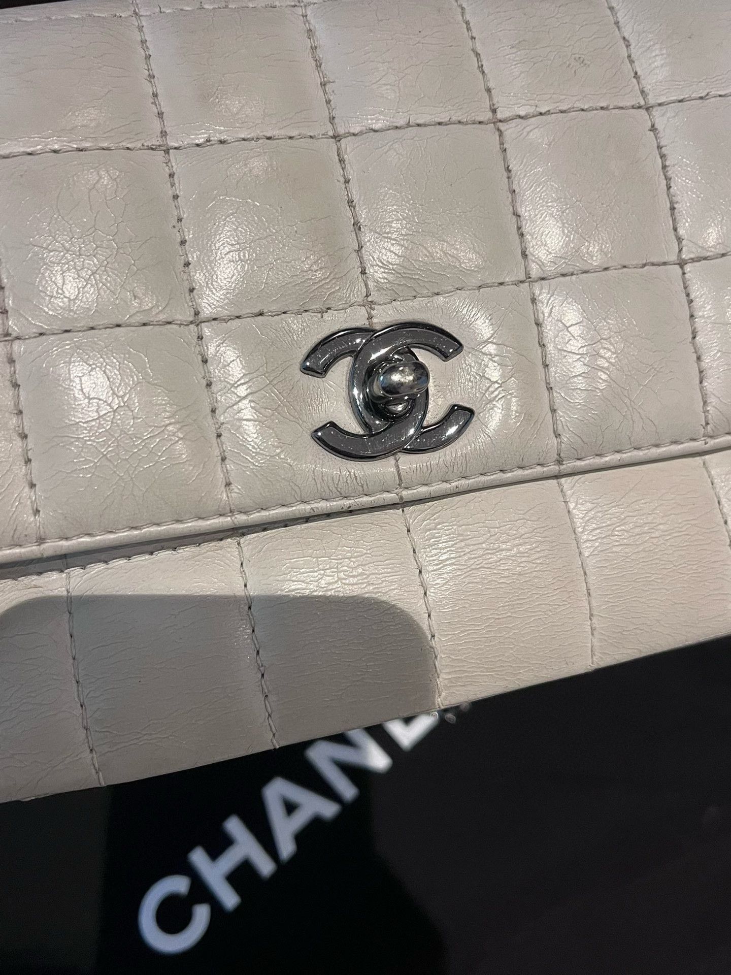 Chanel Pre-loved Bag Very good condition Size ONE SIZE - 3 Thumbnail