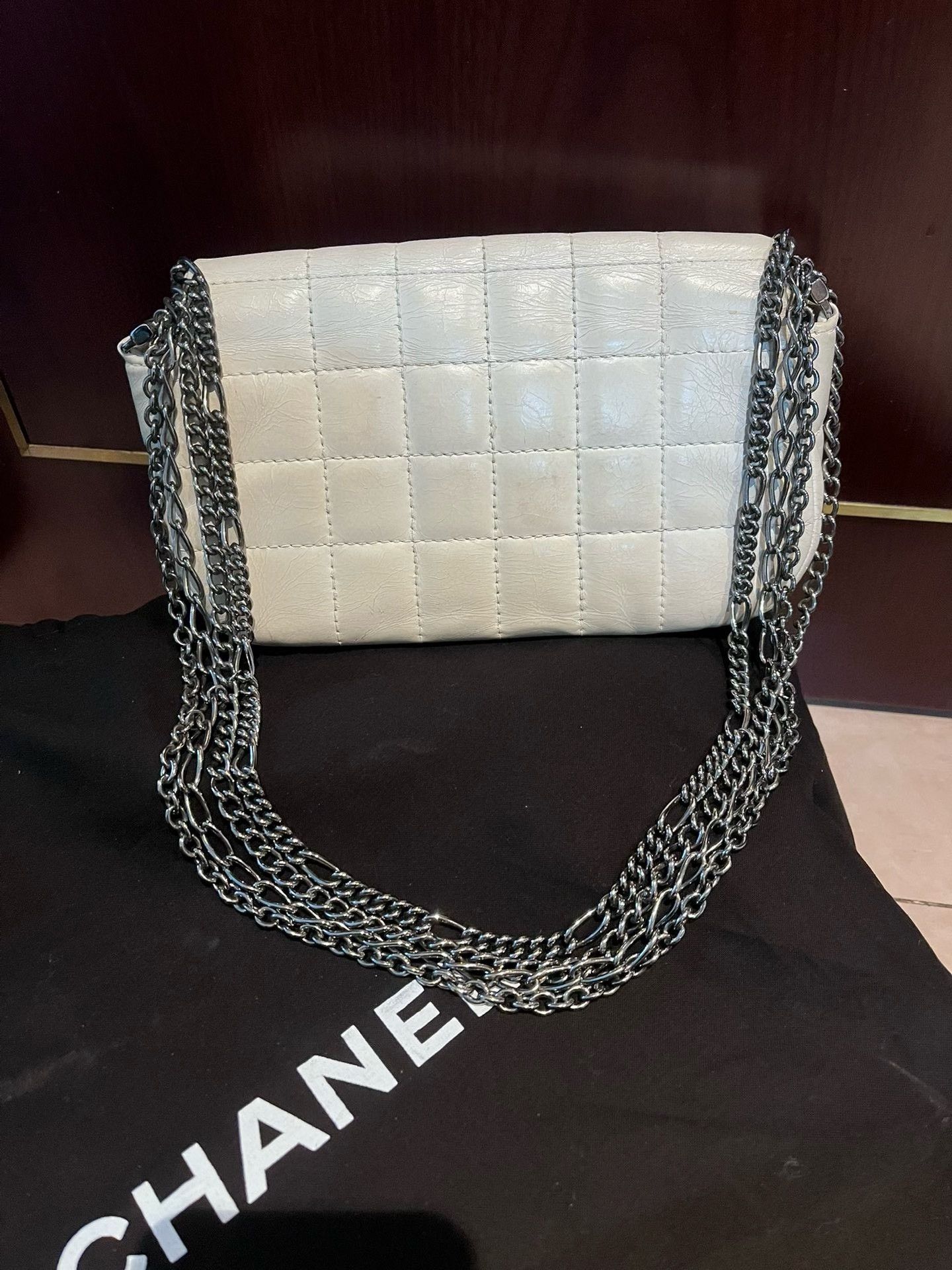Chanel Pre-loved Bag Very good condition Size ONE SIZE - 2 Thumbnail