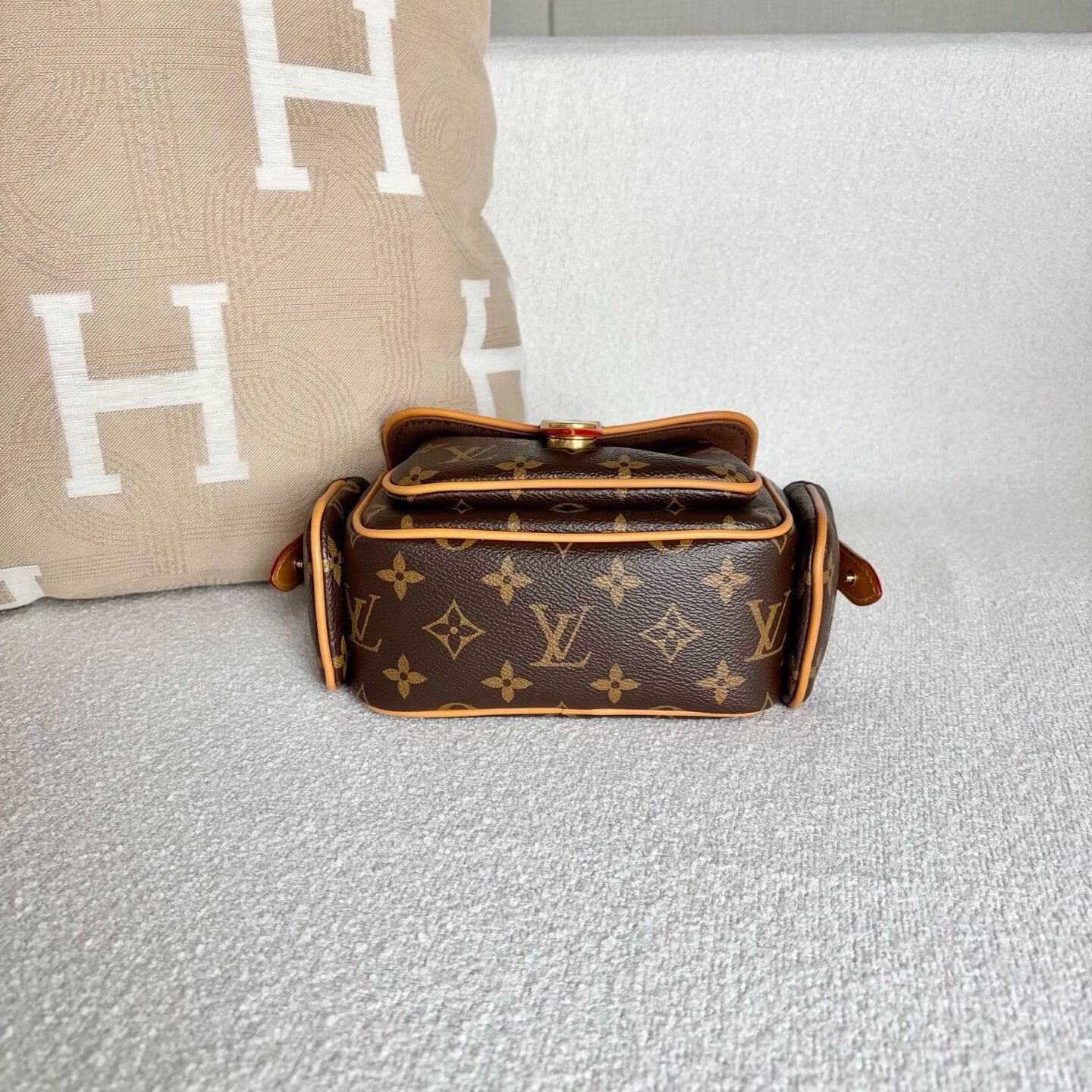 Louis Vuitton Pre-loved Bag Brand new condition Size ONE SIZE - 5 Thumbnail