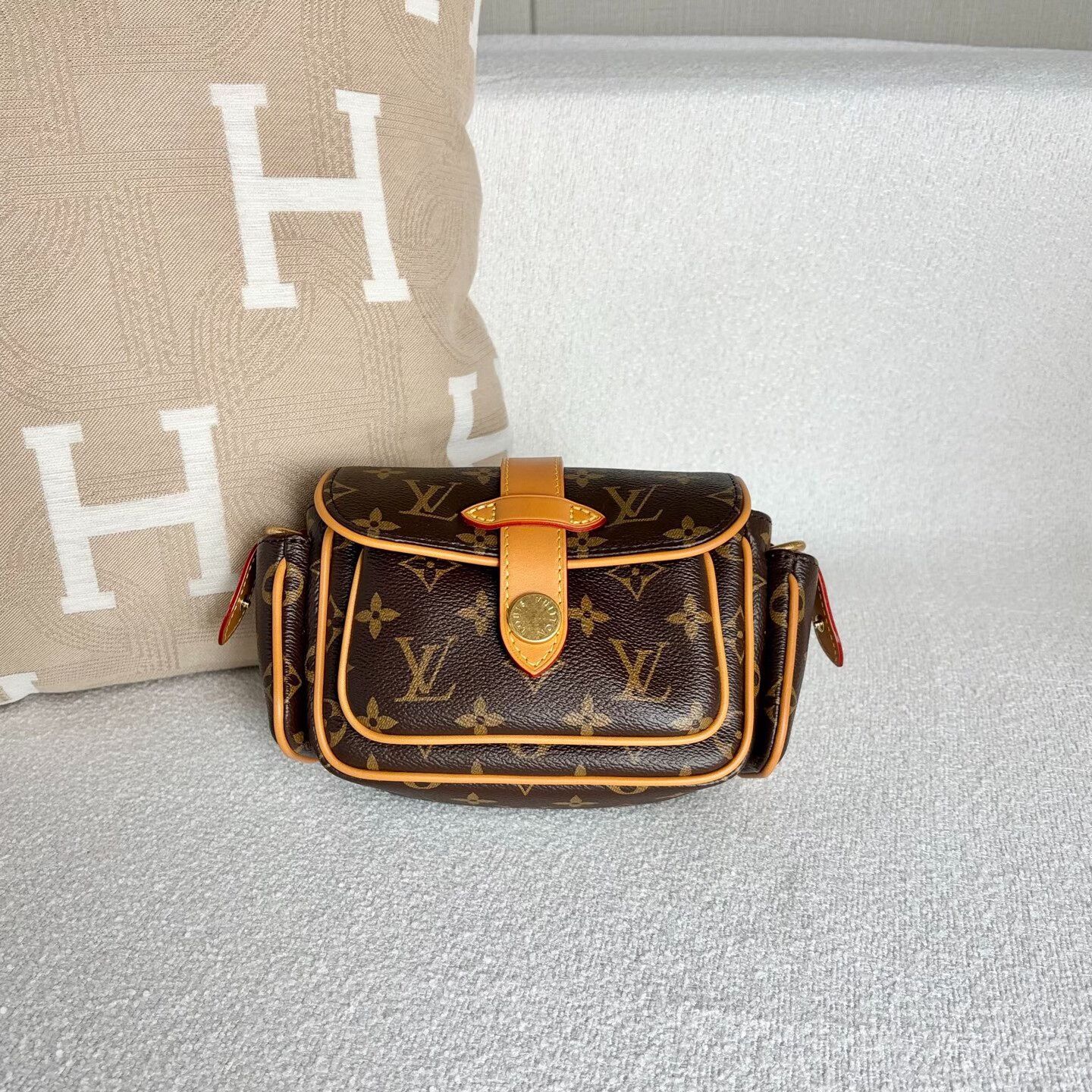 Louis Vuitton Pre-loved Bag Brand new condition Size ONE SIZE - 2 Thumbnail