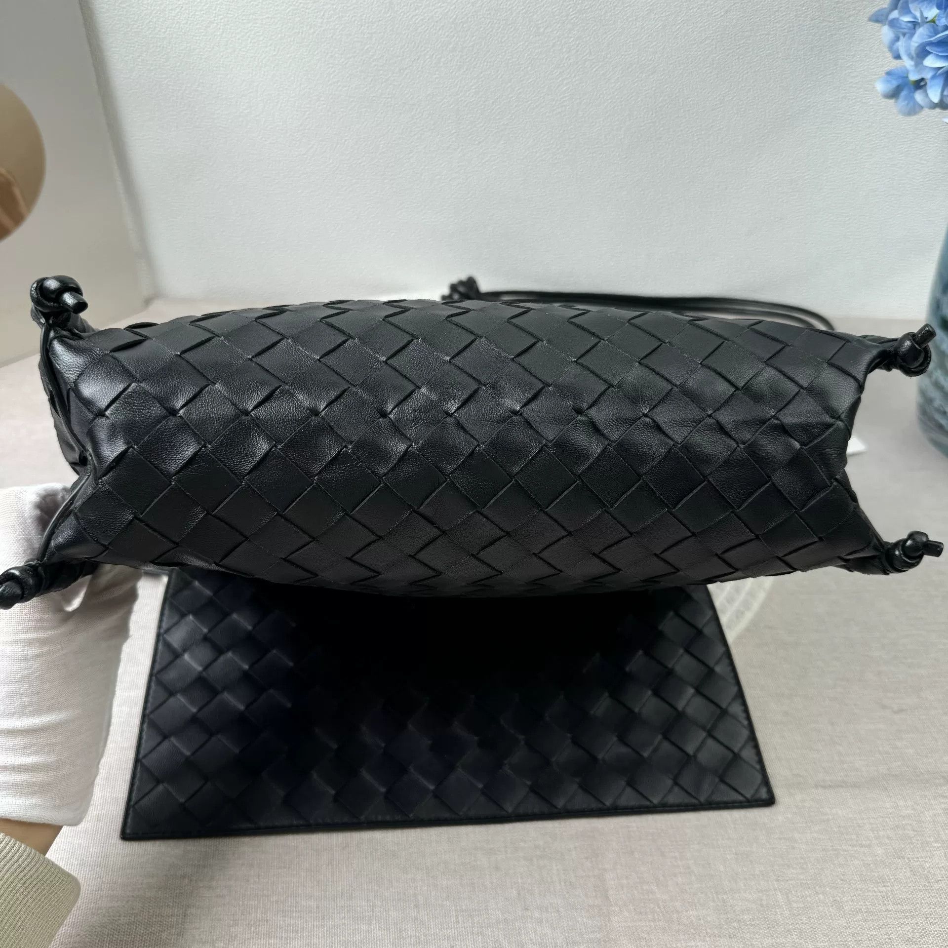 Bottega Veneta Pre-loved Bag Very good condition Size ONE SIZE - 4 Thumbnail