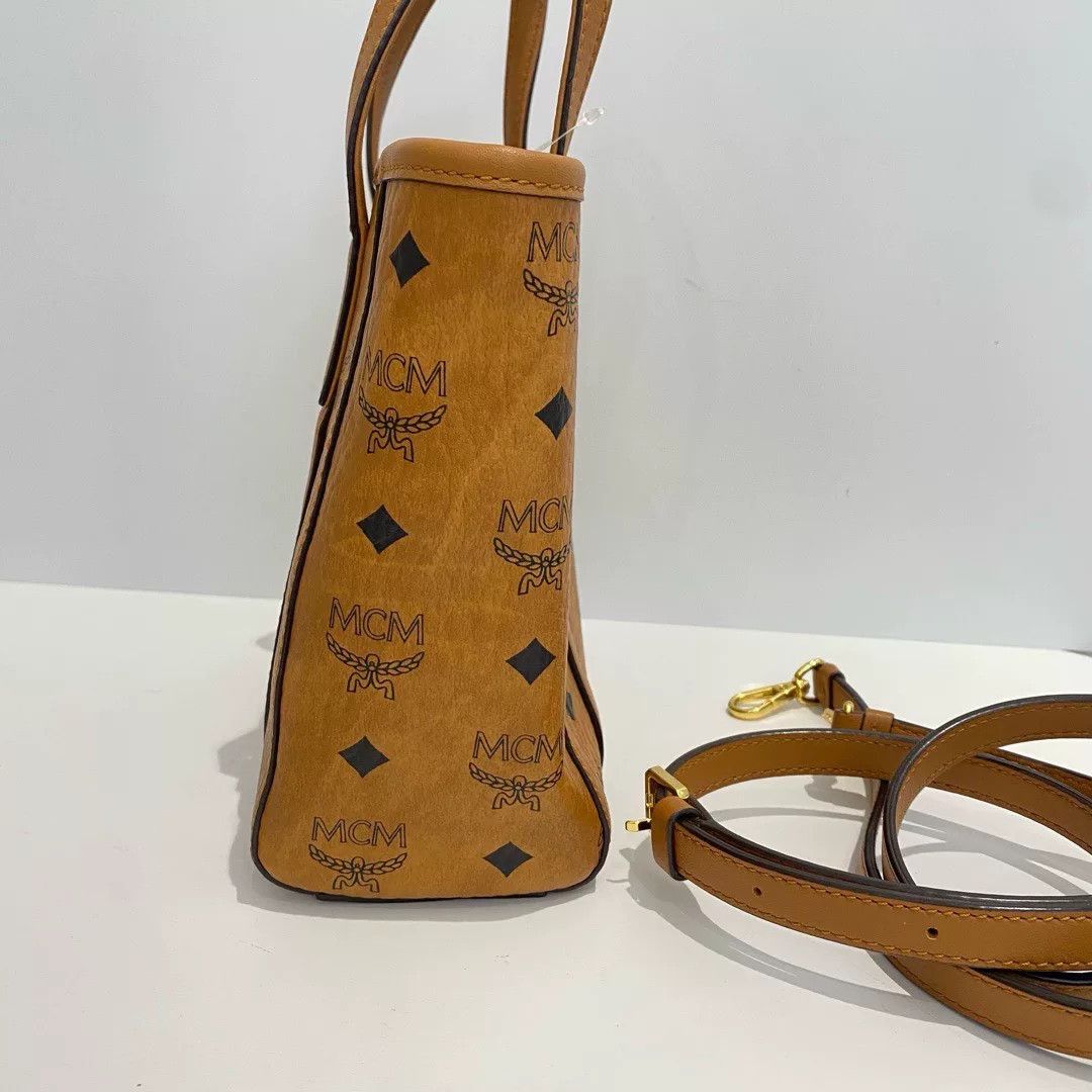 MCM Pre-loved Bag Very good condition Size ONE SIZE - 4 Thumbnail