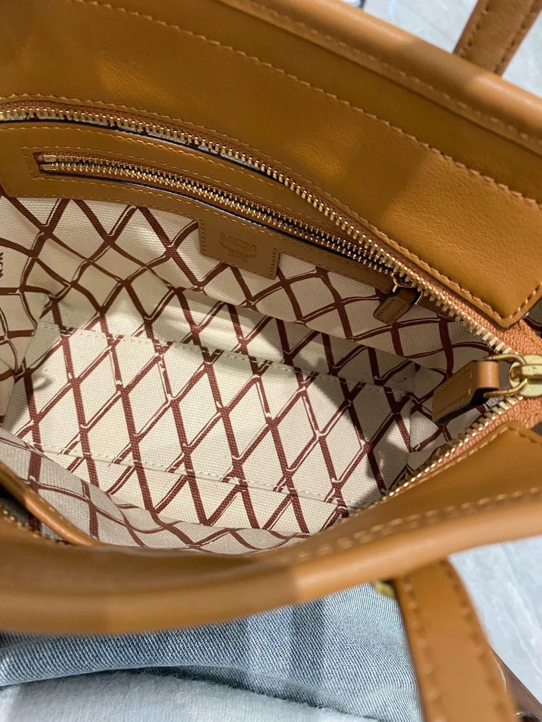 MCM Pre-loved Bag Very good condition Size ONE SIZE - 2 Thumbnail