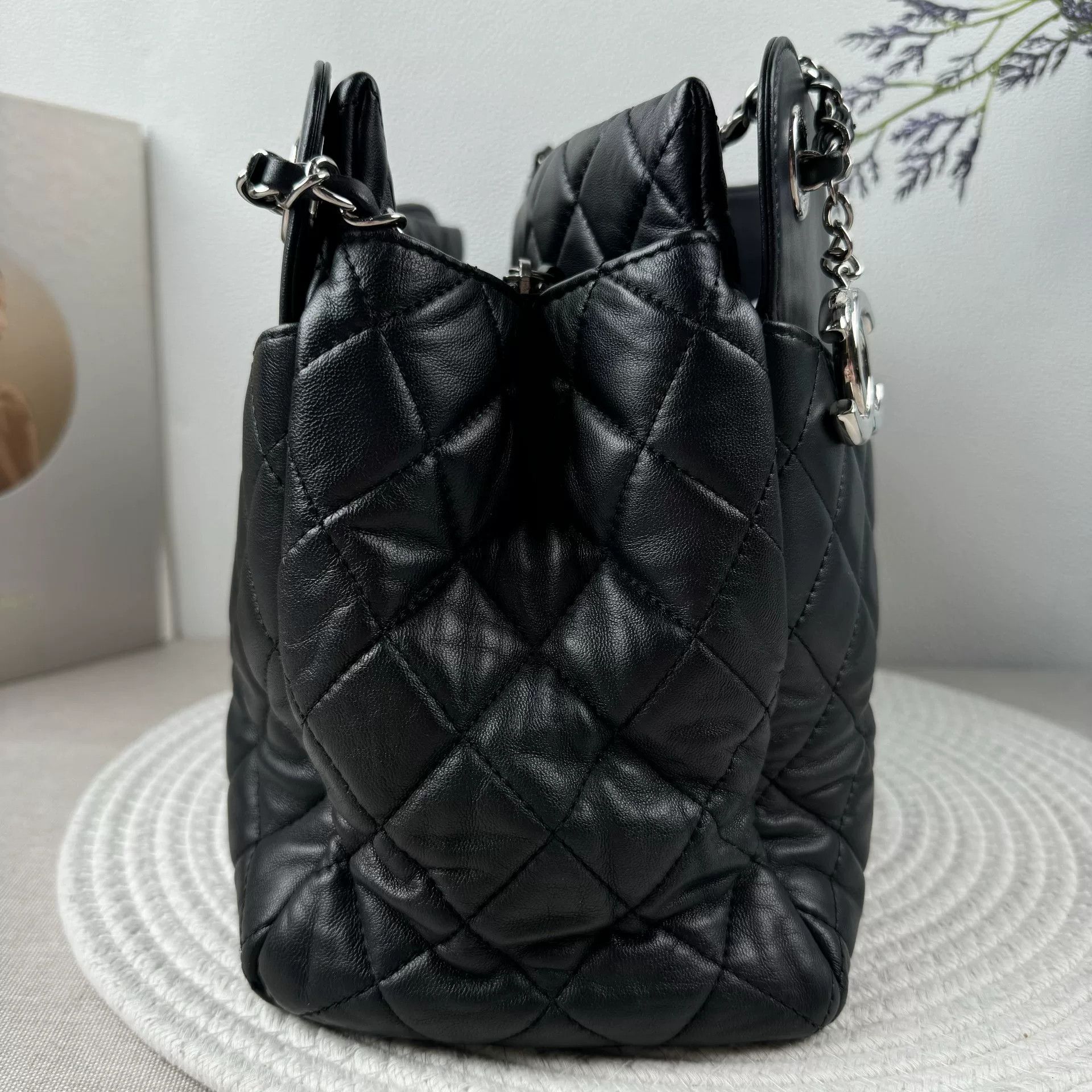 Chanel Pre-loved Bag Very good condition Size ONE SIZE - 7 Thumbnail