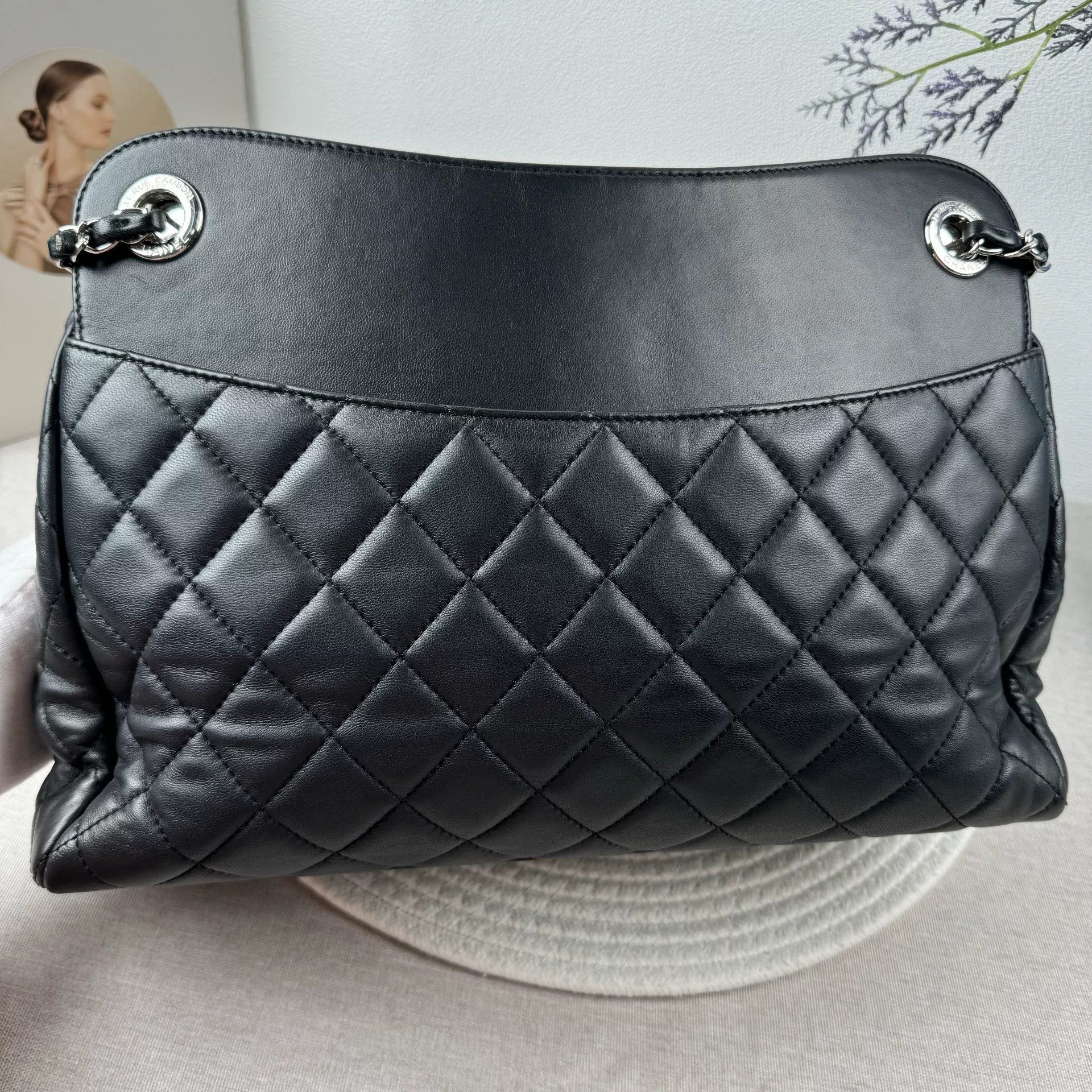 Chanel Pre-loved Bag Very good condition Size ONE SIZE - 3 Thumbnail