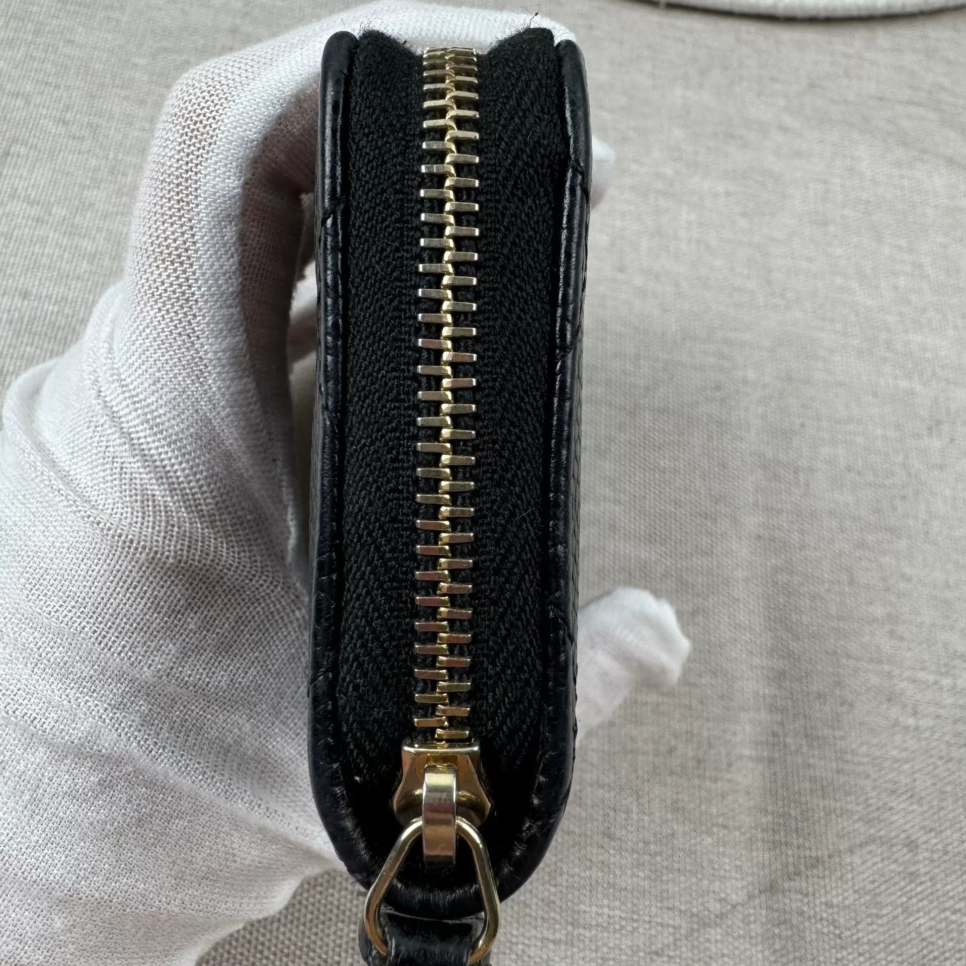 Chanel Pre-loved Bag Very good condition Size ONE SIZE - 5 Thumbnail