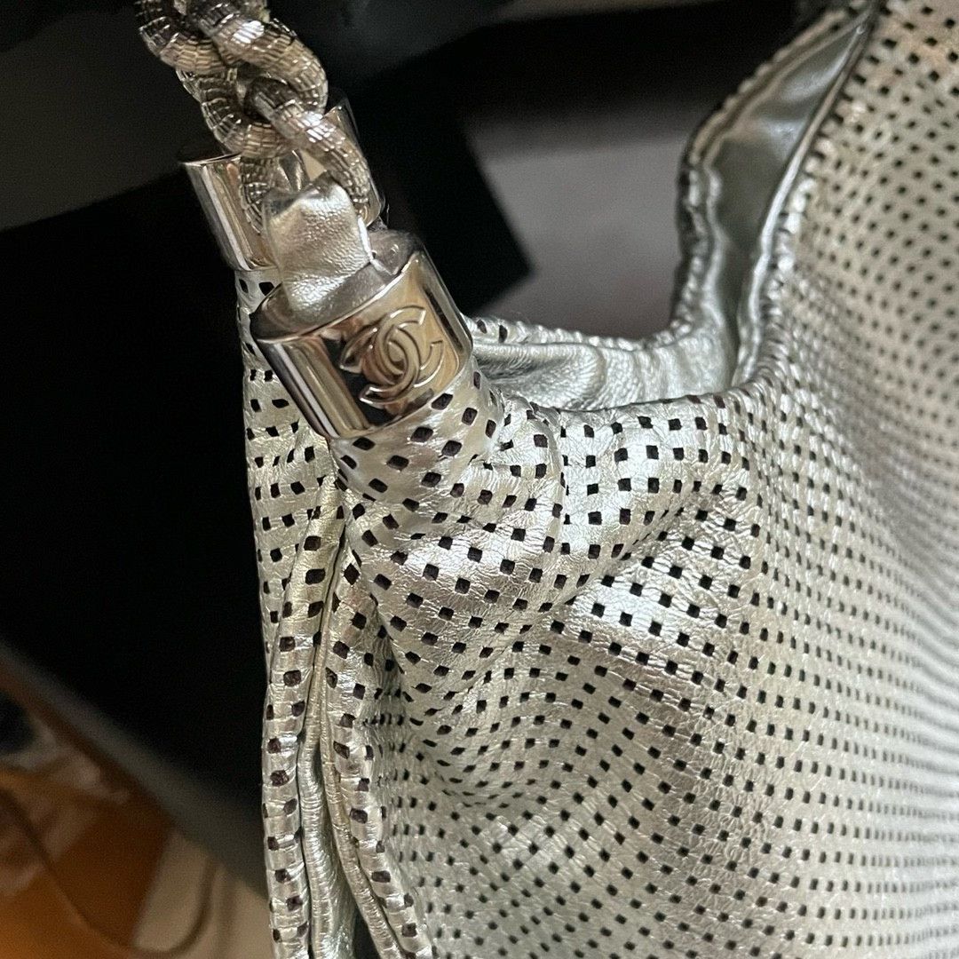 Chanel Pre-loved Bag Very good condition Size ONE SIZE - 5 Thumbnail