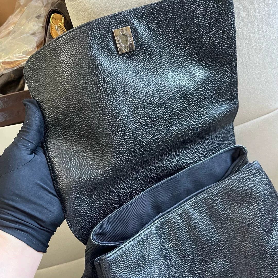 Chanel Pre-loved Bag Very good condition Size ONE SIZE - 8 Thumbnail