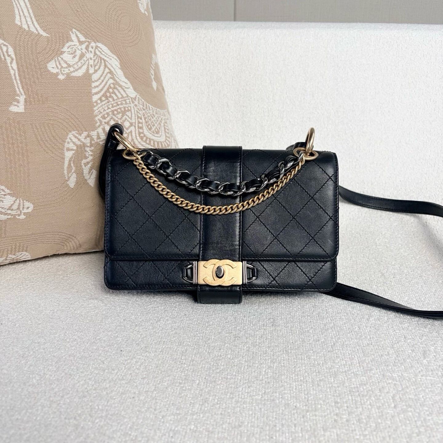 Chanel Pre-loved Bag Very good condition Size ONE SIZE - 2 Thumbnail