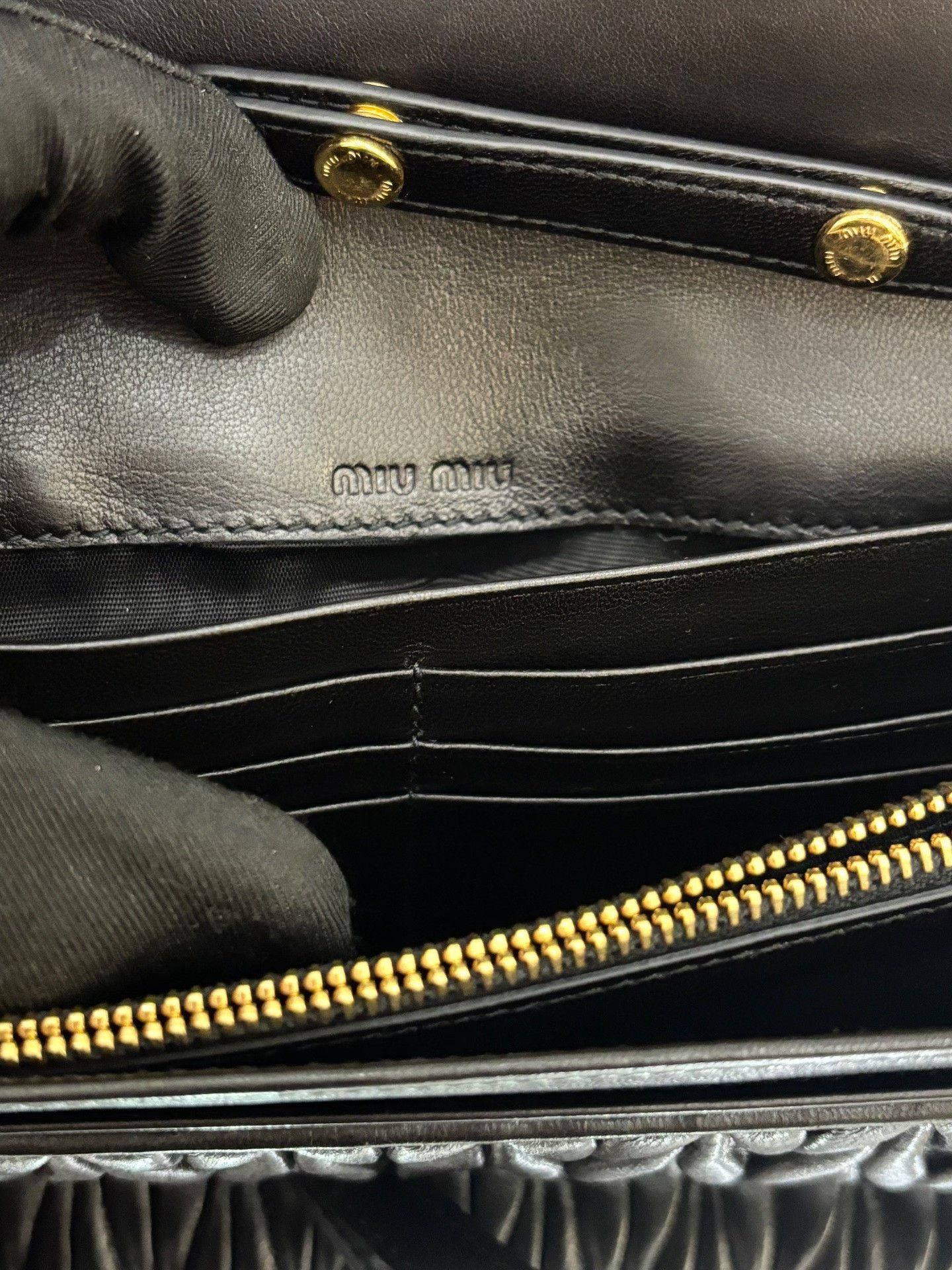 Miu Miu Pre-loved Bag Very good condition Size ONE SIZE - 6 Thumbnail