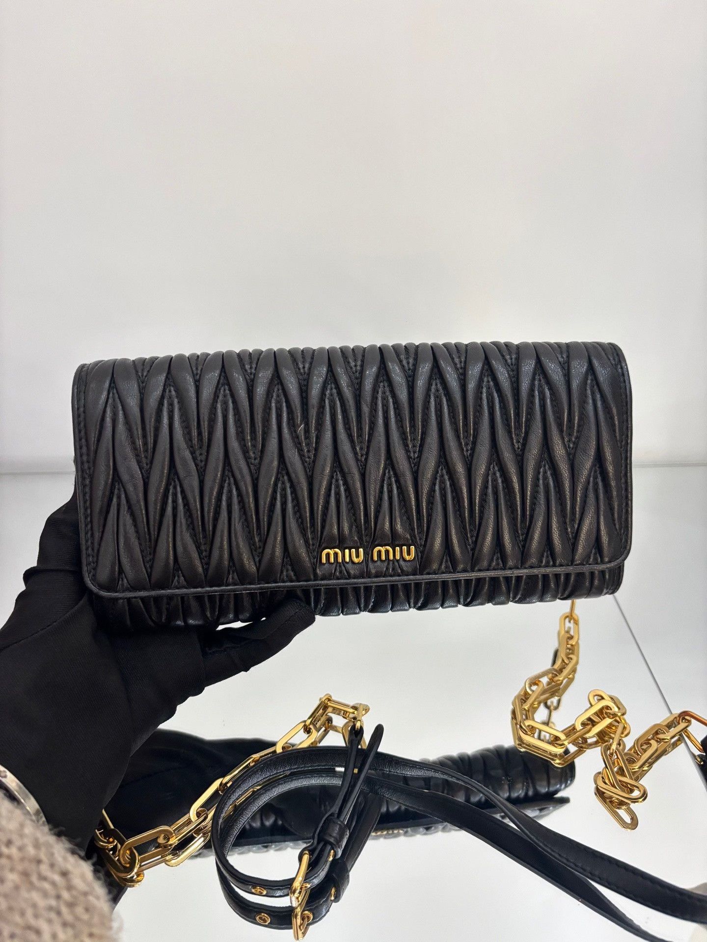 Miu Miu Pre-loved Bag Very good condition Size ONE SIZE - 2 Thumbnail
