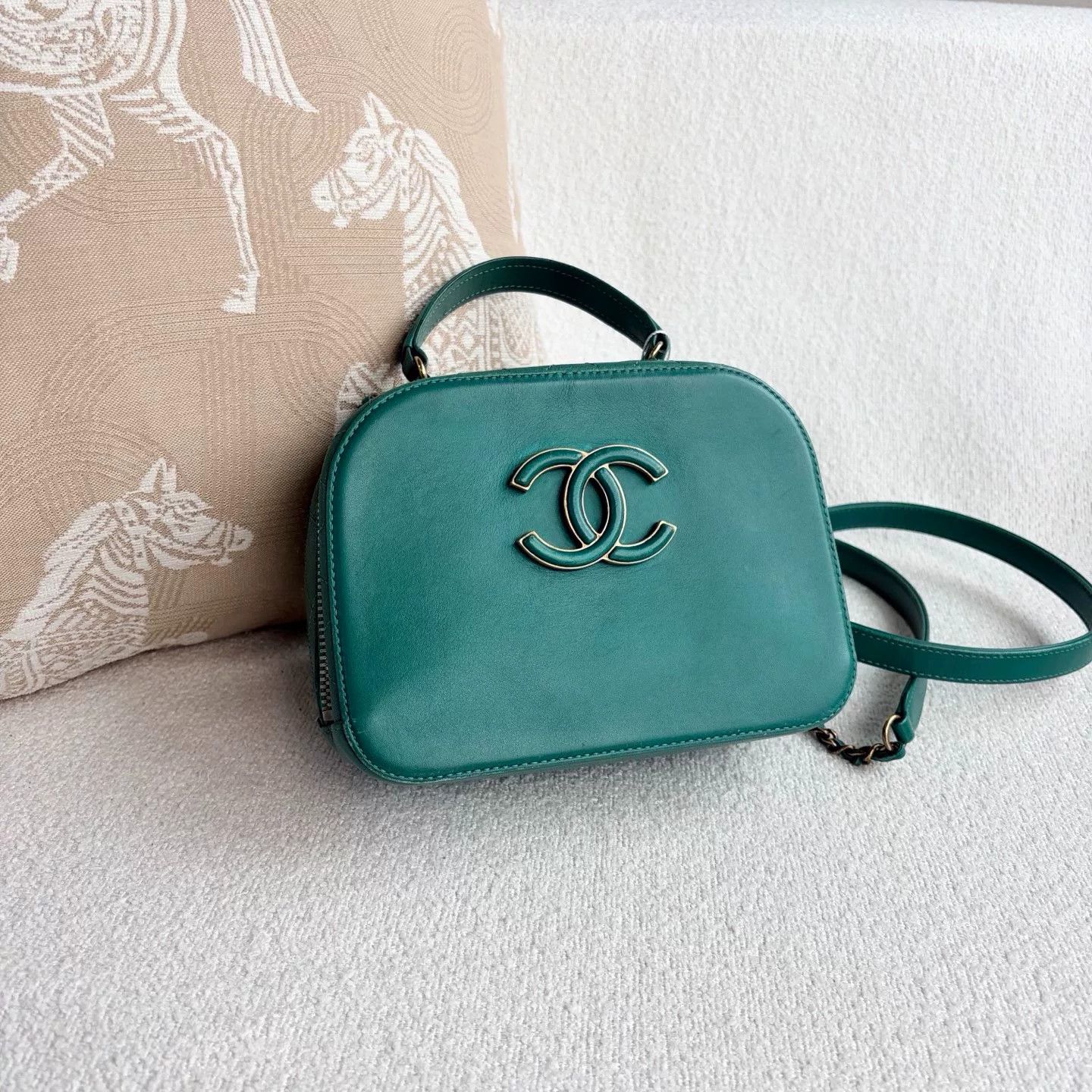 Chanel Pre-loved Bag Very good condition Size ONE SIZE - 6 Thumbnail