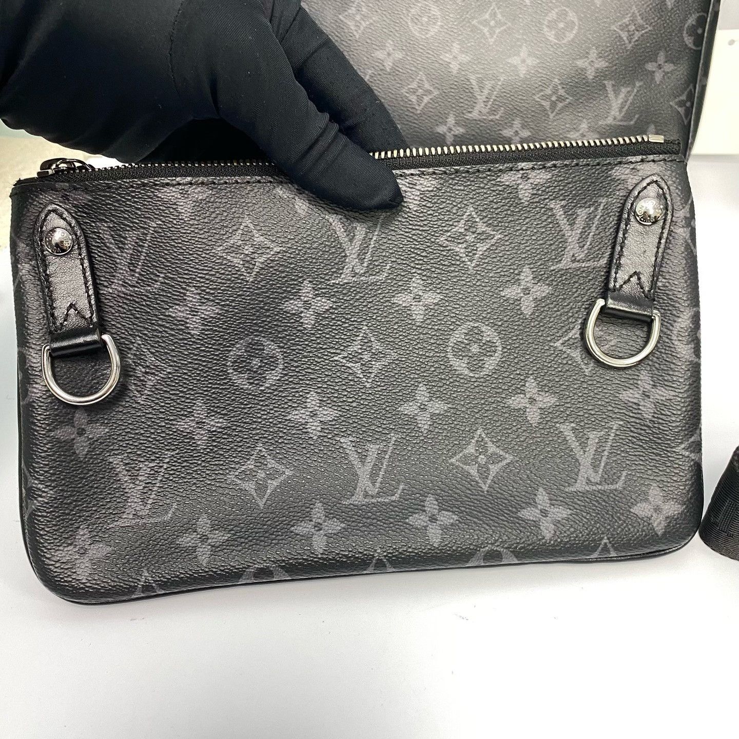 Louis Vuitton Pre-loved Bag Very good condition Size ONE SIZE - 7 Thumbnail