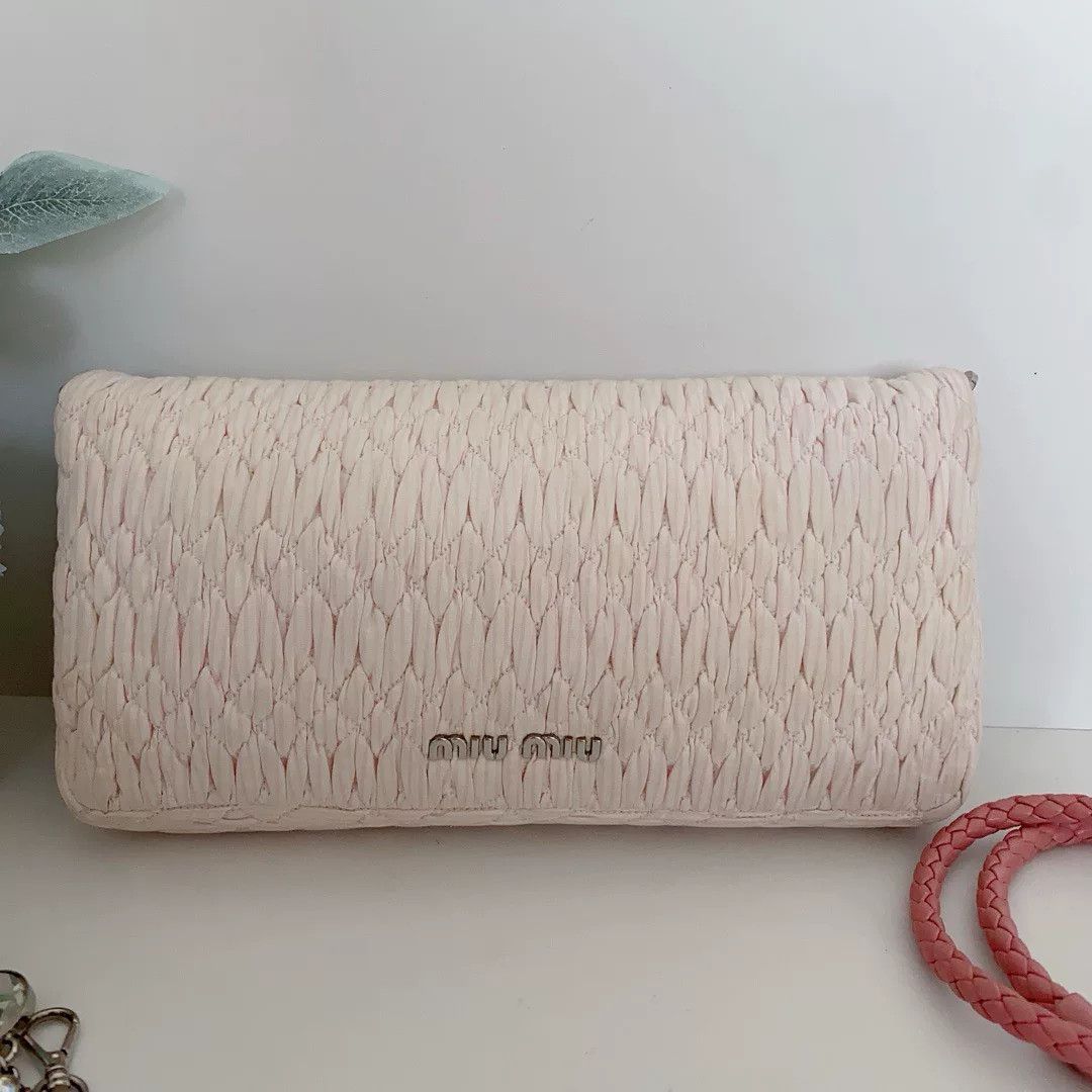 Miu Miu Pre-loved Bag Very good condition Size ONE SIZE - 3 Thumbnail