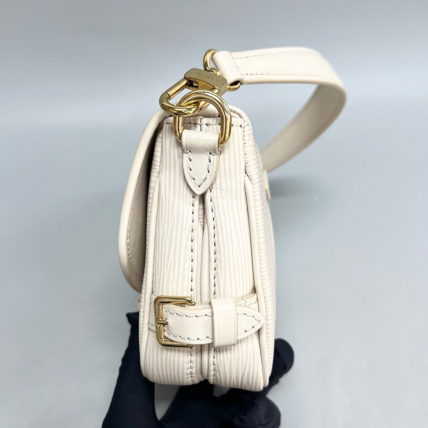 Louis Vuitton Pre-loved Bag Very good condition Size ONE SIZE - 6 Thumbnail