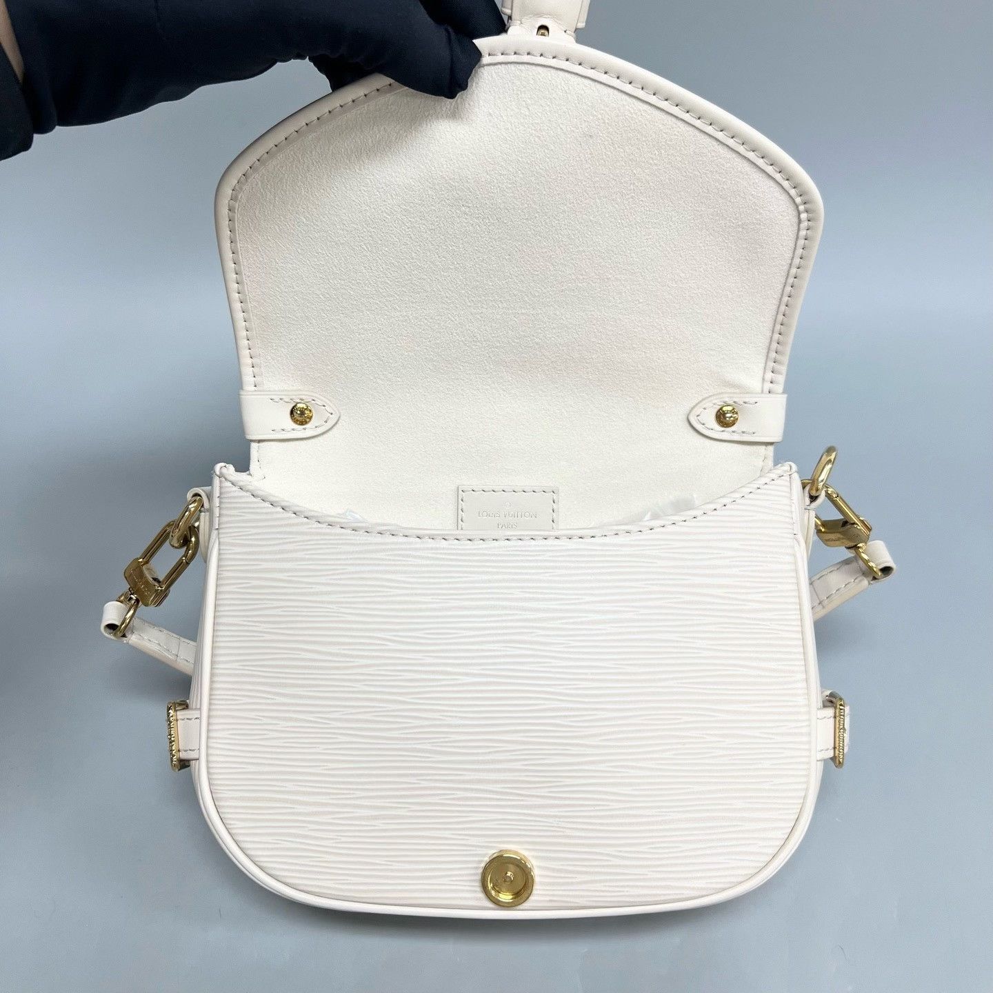 Louis Vuitton Pre-loved Bag Very good condition Size ONE SIZE - 7 Thumbnail