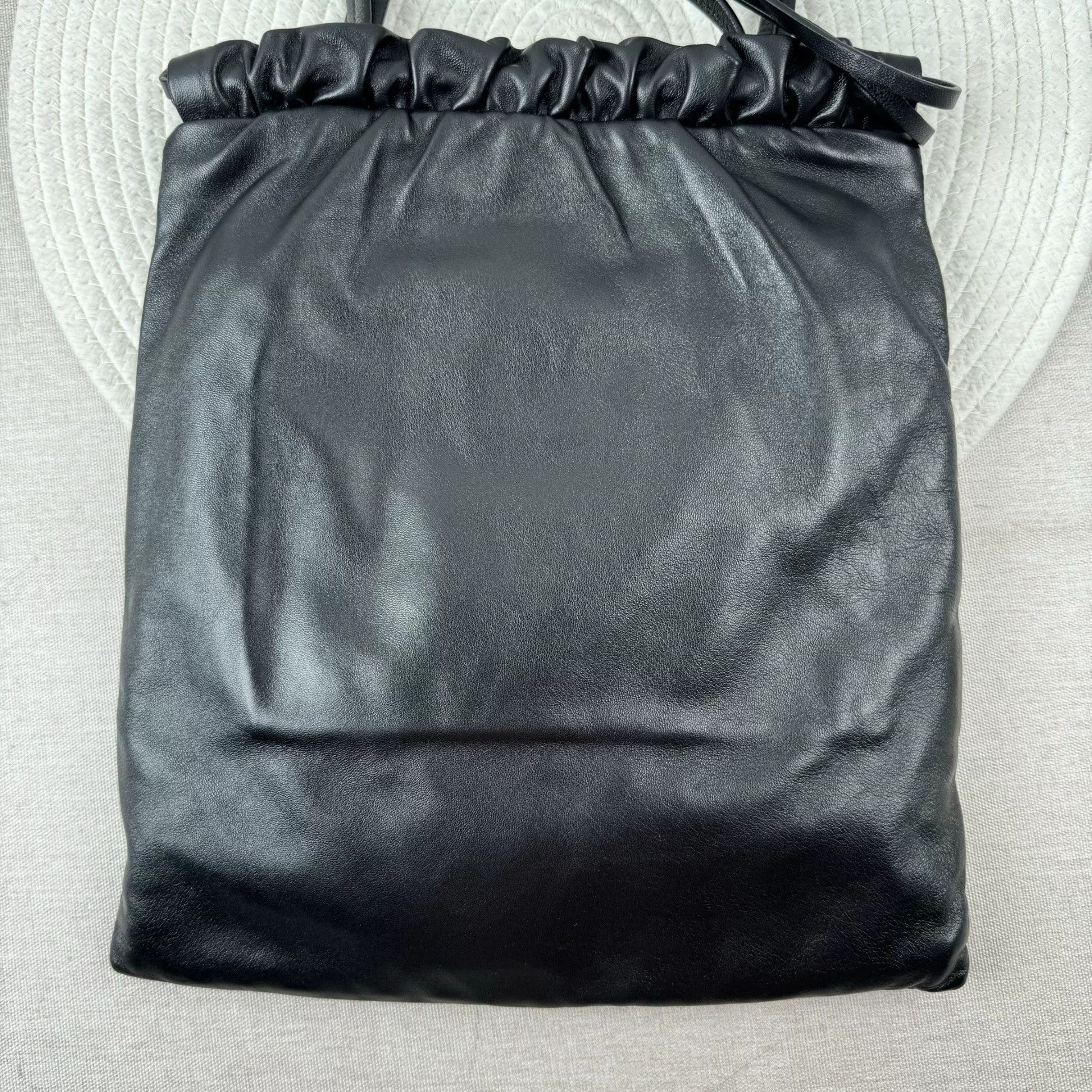 Miu Miu Pre-loved Bag Very good condition Size ONE SIZE - 3 Thumbnail
