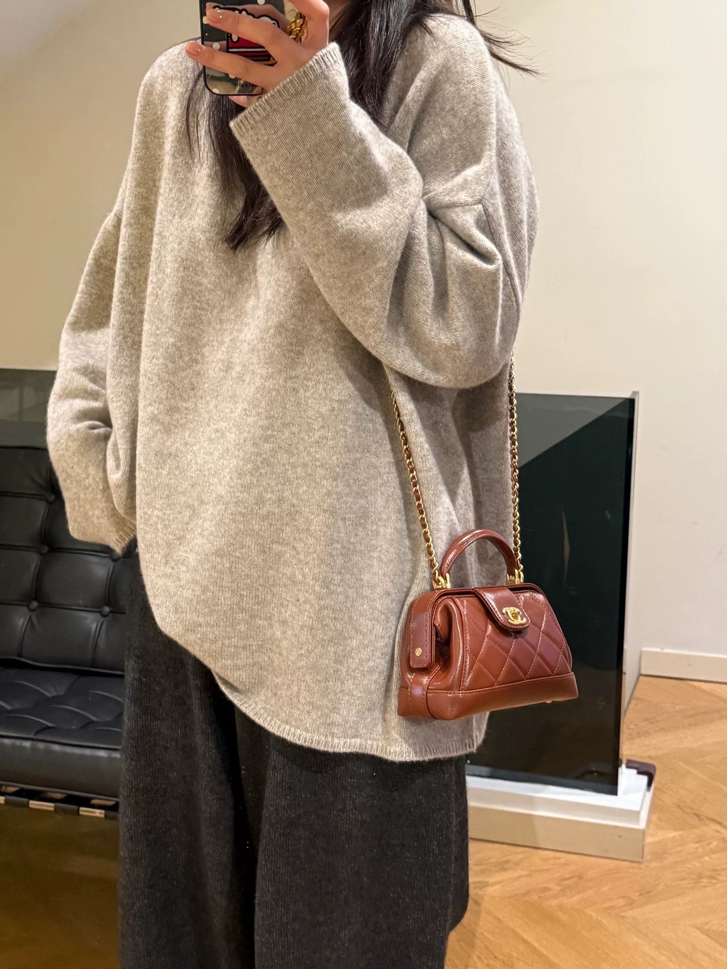 Chanel Pre-loved Bag Very good condition Size ONE SIZE - 8 Thumbnail