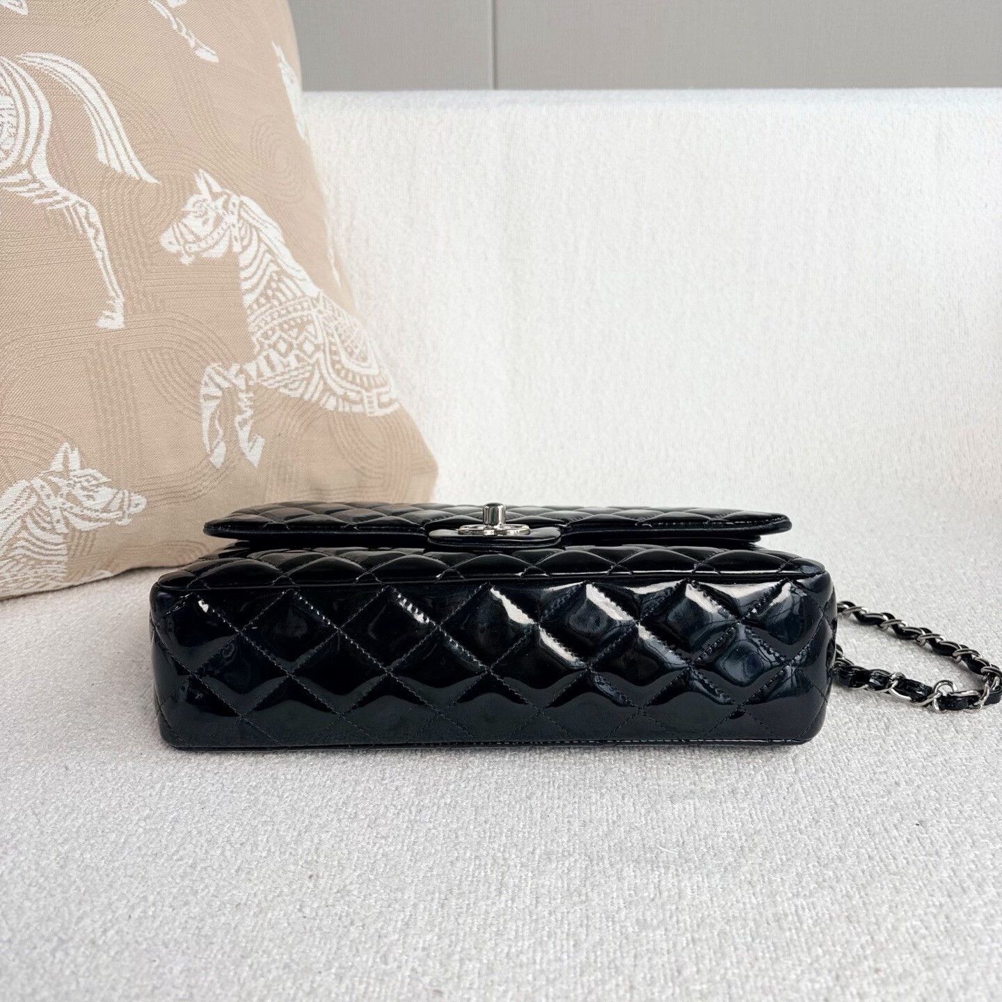 Chanel Pre-loved Bag Very good condition Size ONE SIZE - 5 Thumbnail