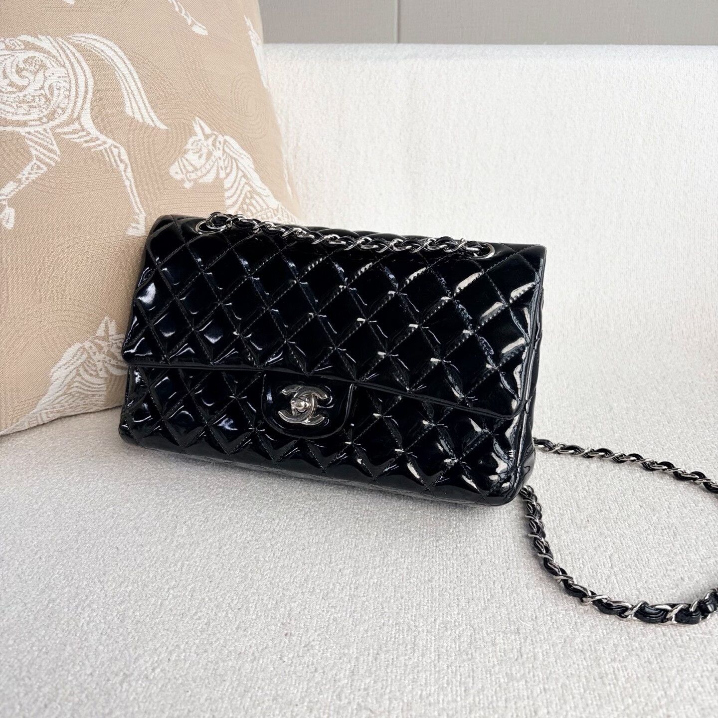 Chanel Pre-loved Bag Very good condition Size ONE SIZE - 4 Thumbnail