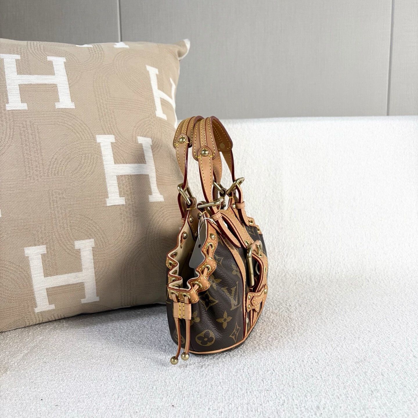 Louis Vuitton Pre-loved Bag Very good condition Size ONE SIZE - 3 Thumbnail