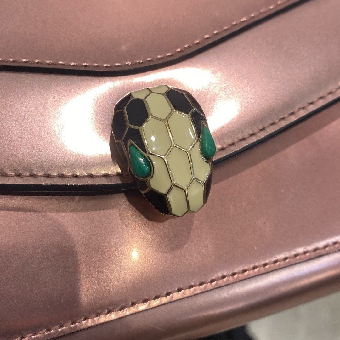 Bvlgari Pre-loved Bag Very good condition Size ONE SIZE - 5 Thumbnail