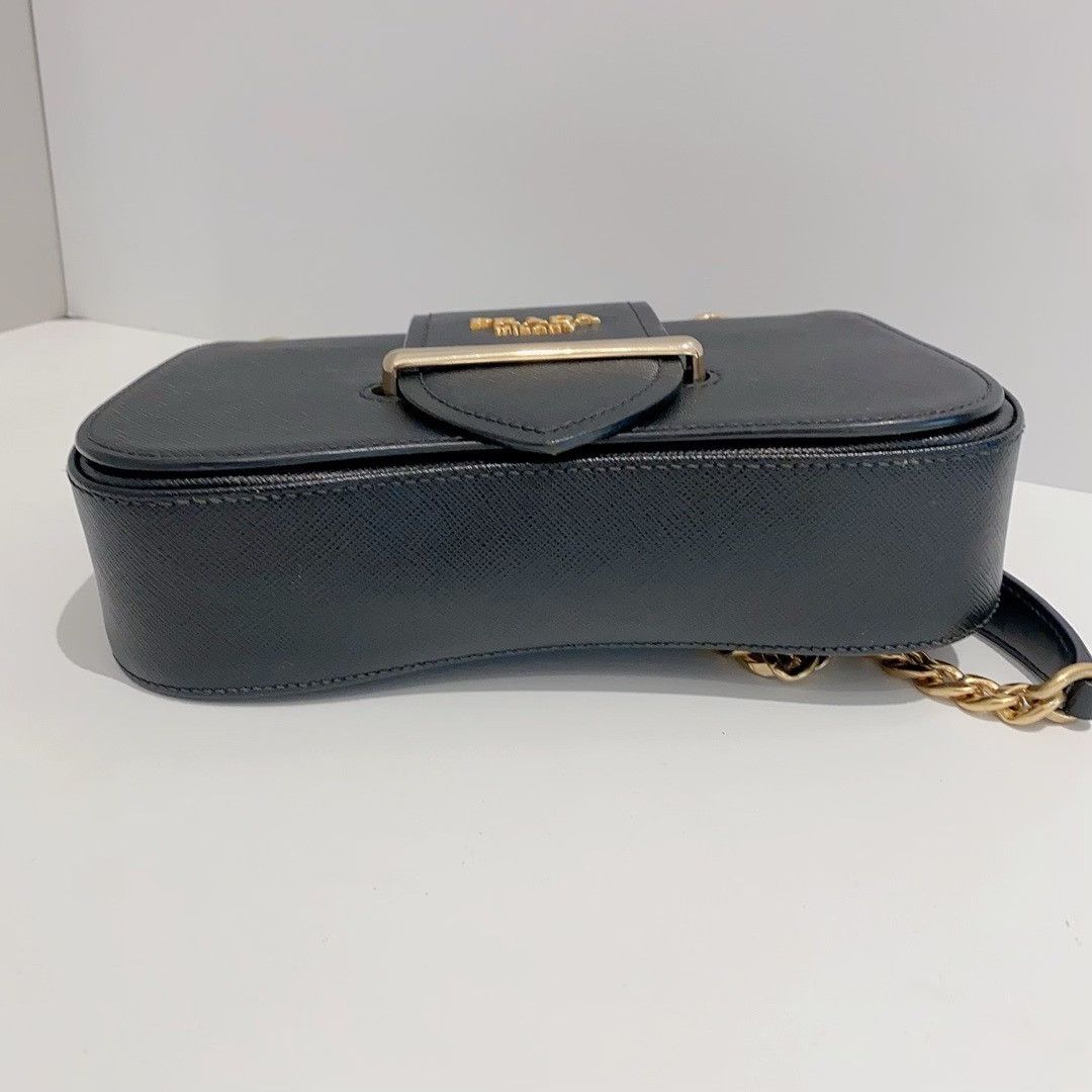 Prada Pre-loved Bag Very good condition Size ONE SIZE - 5 Thumbnail