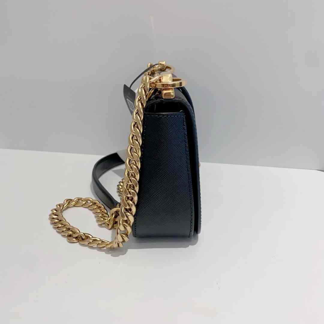 Prada Pre-loved Bag Very good condition Size ONE SIZE - 4 Thumbnail