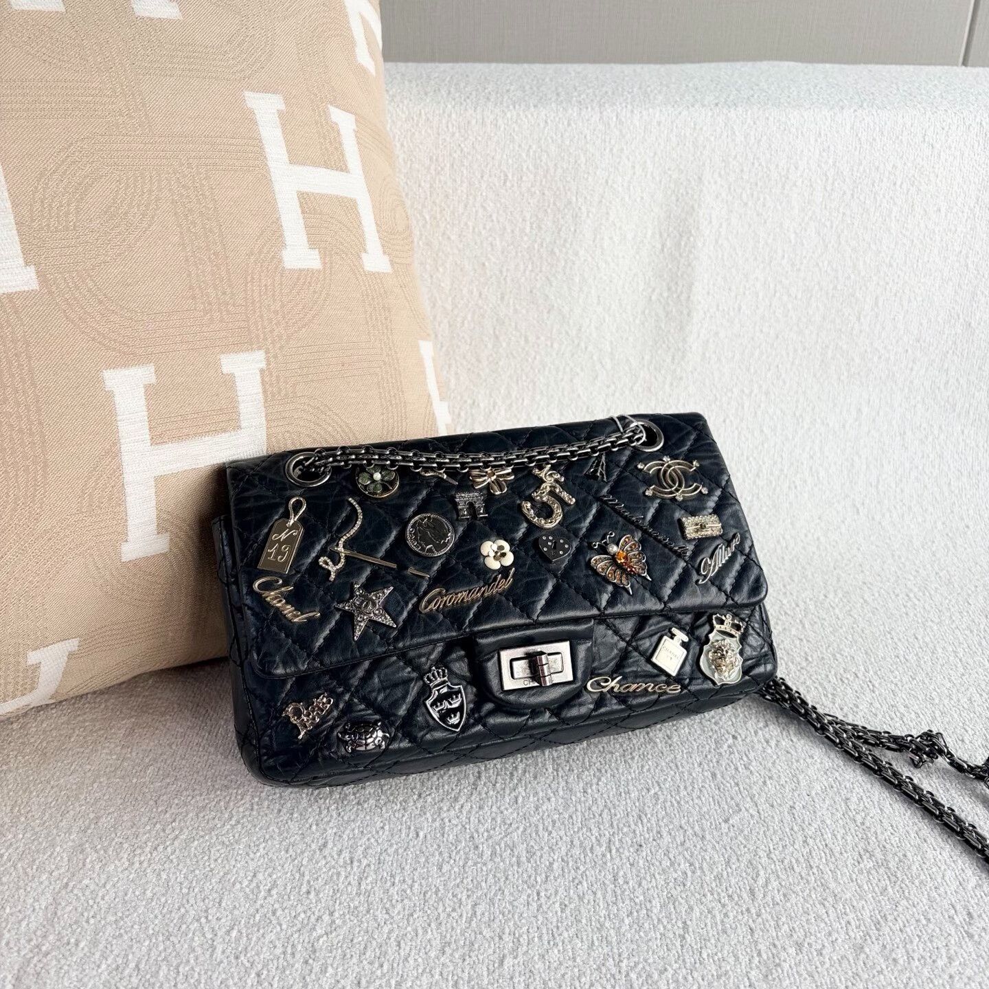 Chanel Pre-loved Bag Very good condition Size ONE SIZE - 6 Thumbnail