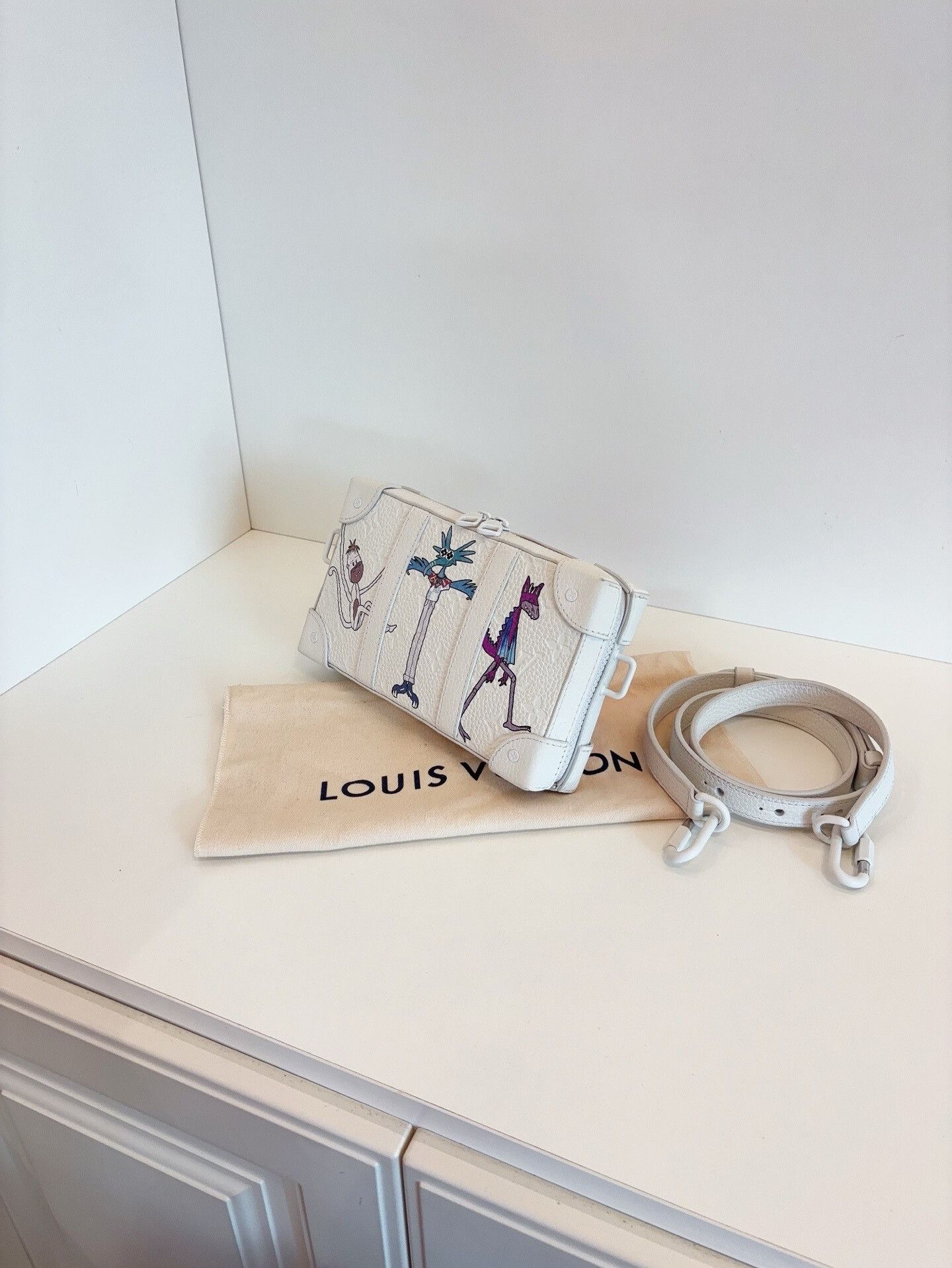 Louis Vuitton Pre-loved Bag Very good condition Size ONE SIZE - 3 Thumbnail