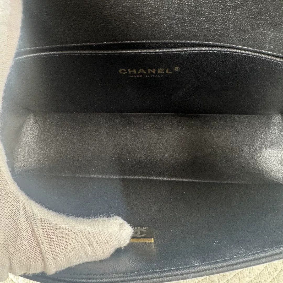 Chanel Pre-loved Bag Very good condition Size ONE SIZE - 2 Thumbnail