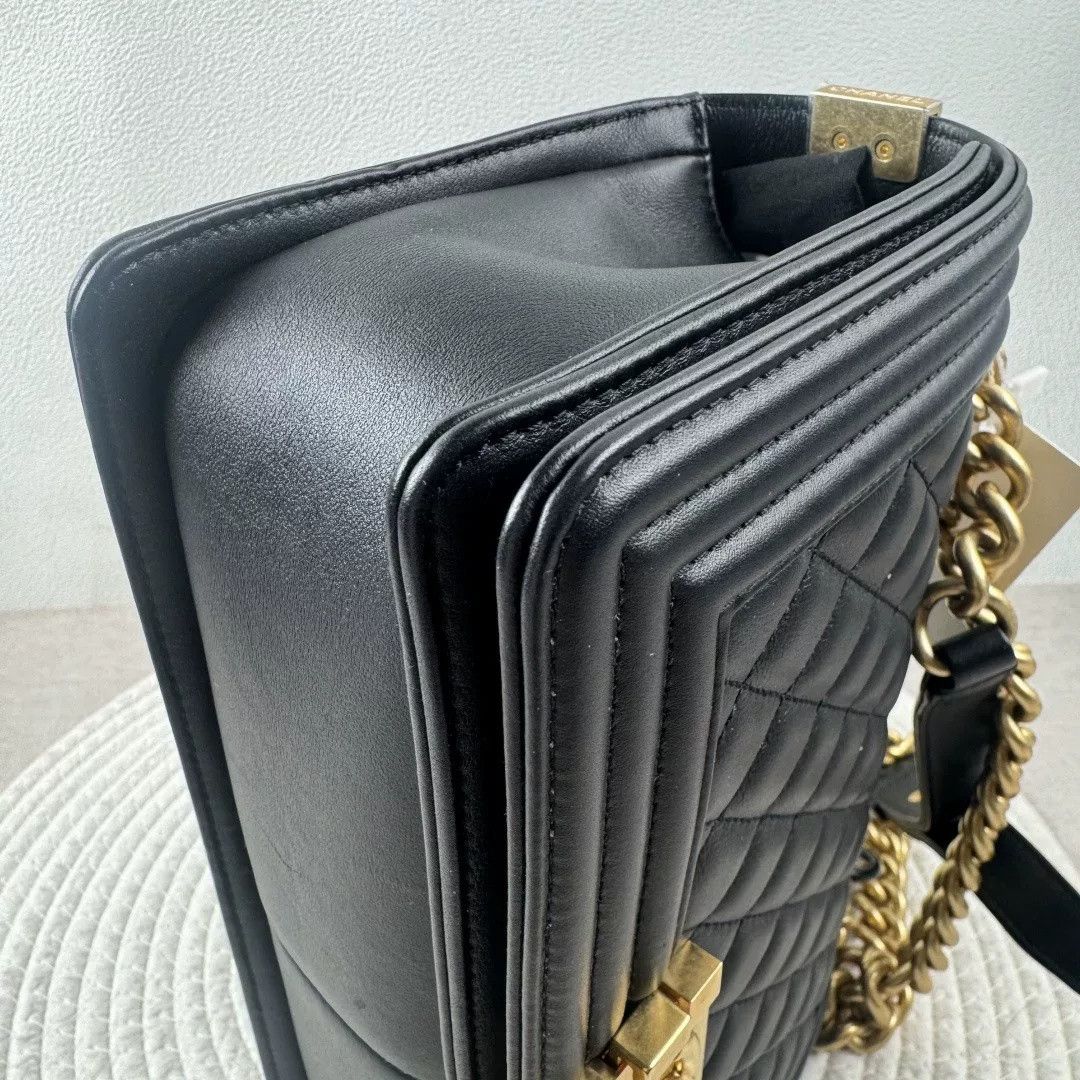 Chanel Pre-loved Bag Very good condition Size ONE SIZE - 6 Thumbnail