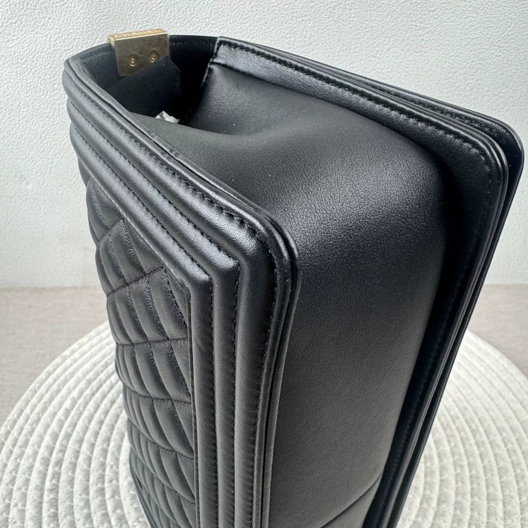 Chanel Pre-loved Bag Very good condition Size ONE SIZE - 7 Thumbnail