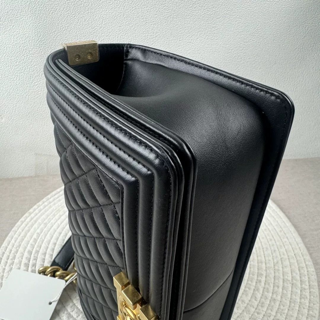 Chanel Pre-loved Bag Very good condition Size ONE SIZE - 4 Thumbnail