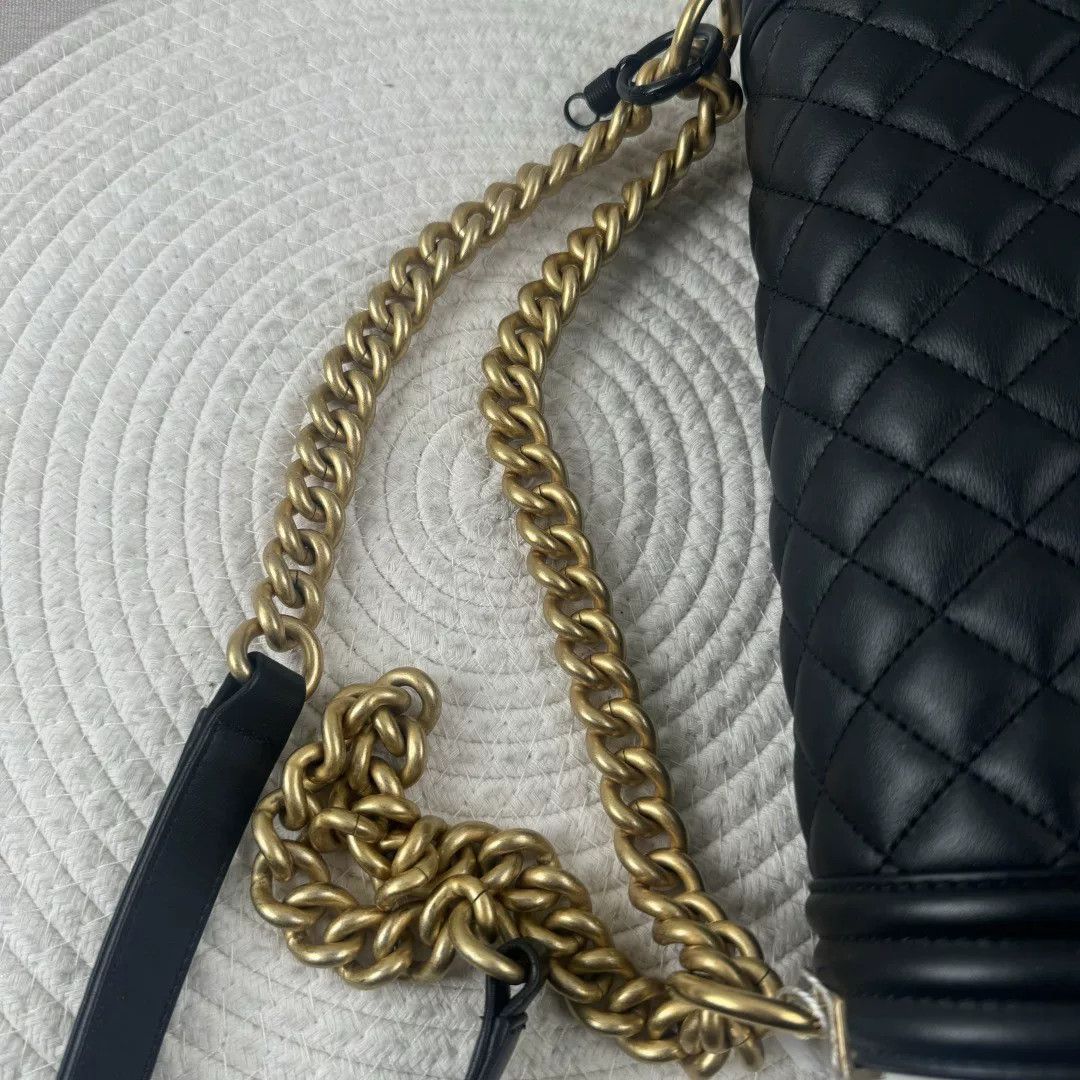 Chanel Pre-loved Bag Very good condition Size ONE SIZE - 9 Thumbnail