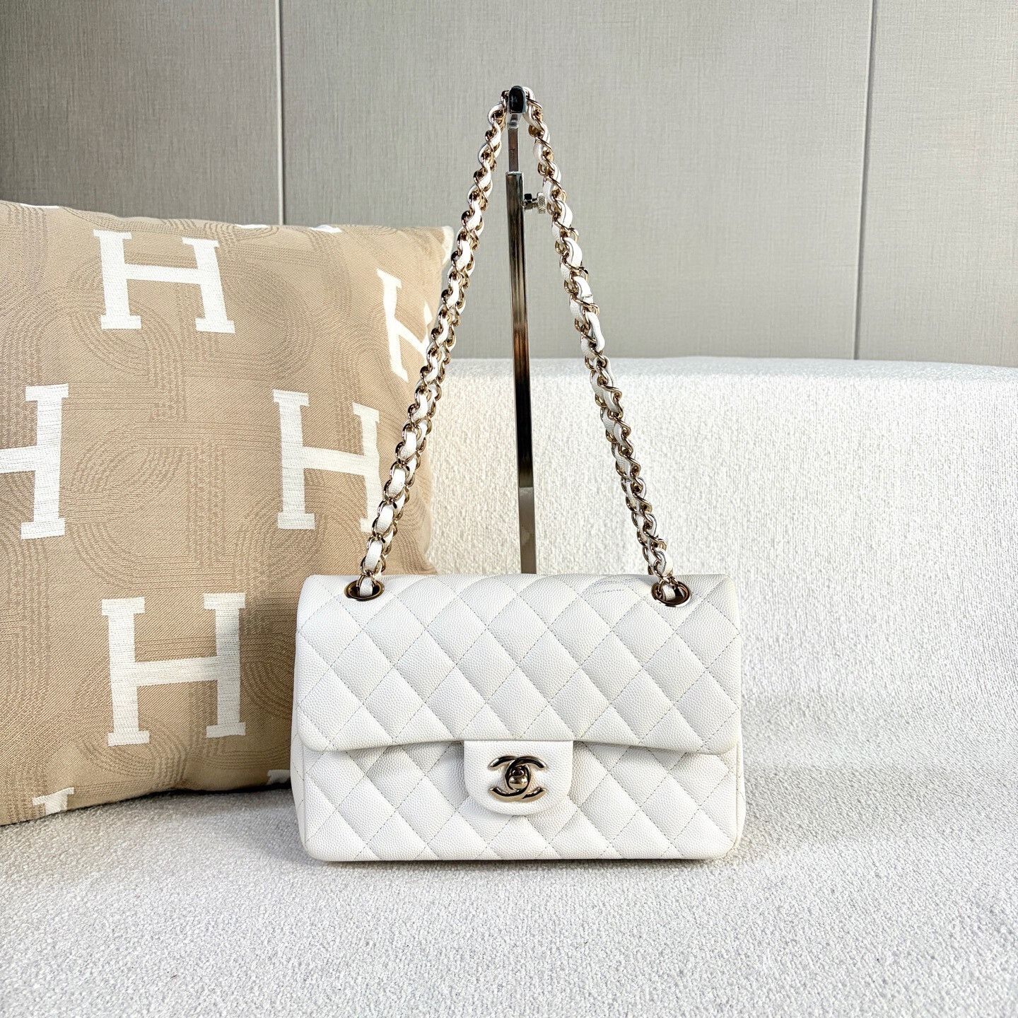 Chanel Pre-loved Bag Very good condition Size ONE SIZE - 5 Thumbnail