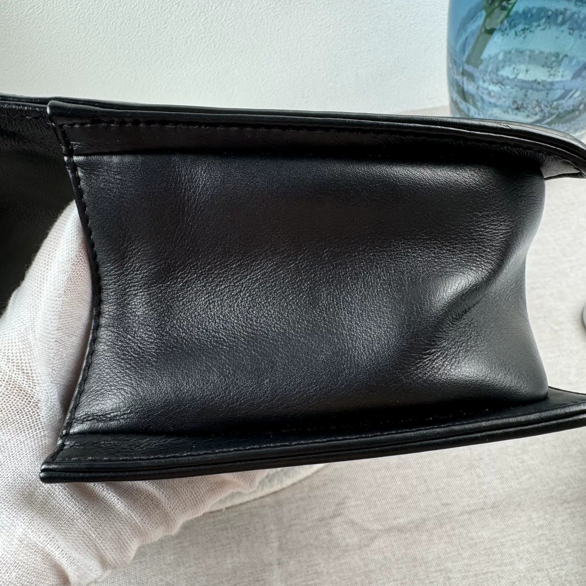 Chanel Pre-loved Bag Very good condition Size ONE SIZE - 9 Thumbnail