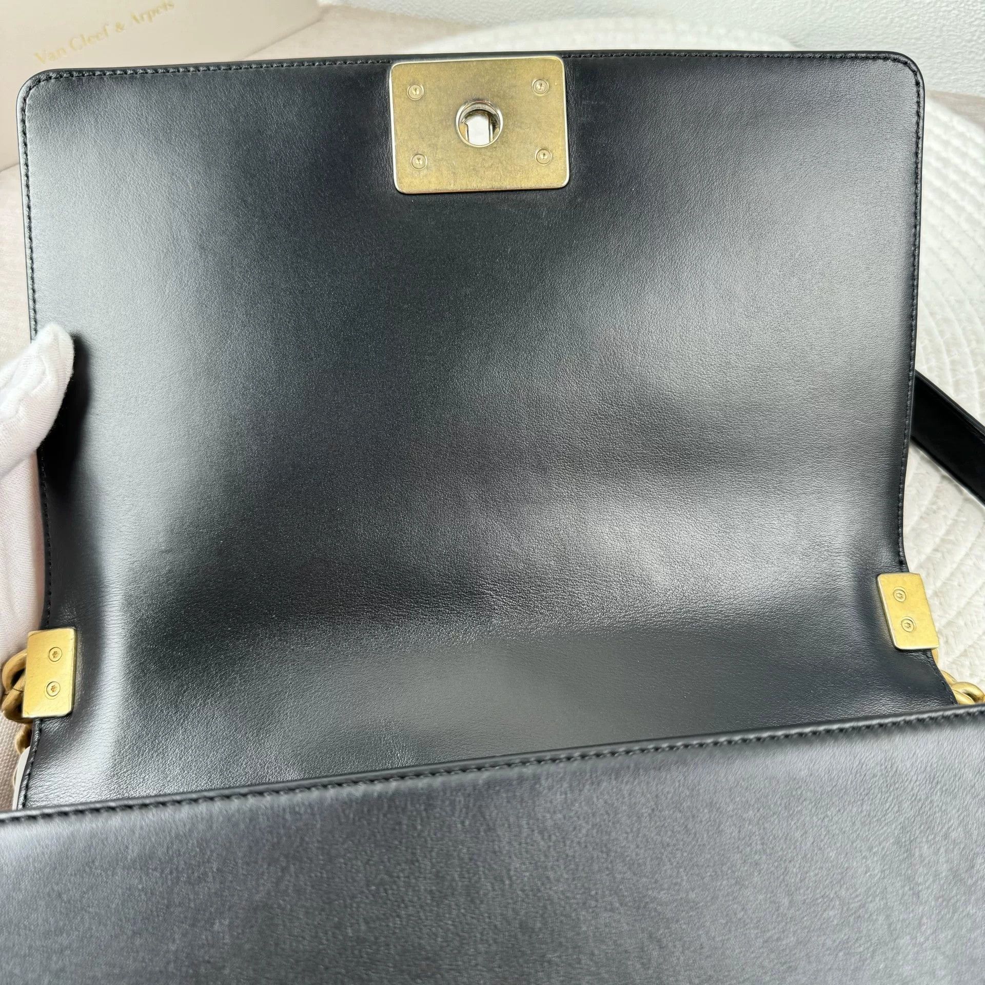 Chanel Pre-loved Bag Very good condition Size ONE SIZE - 5 Thumbnail