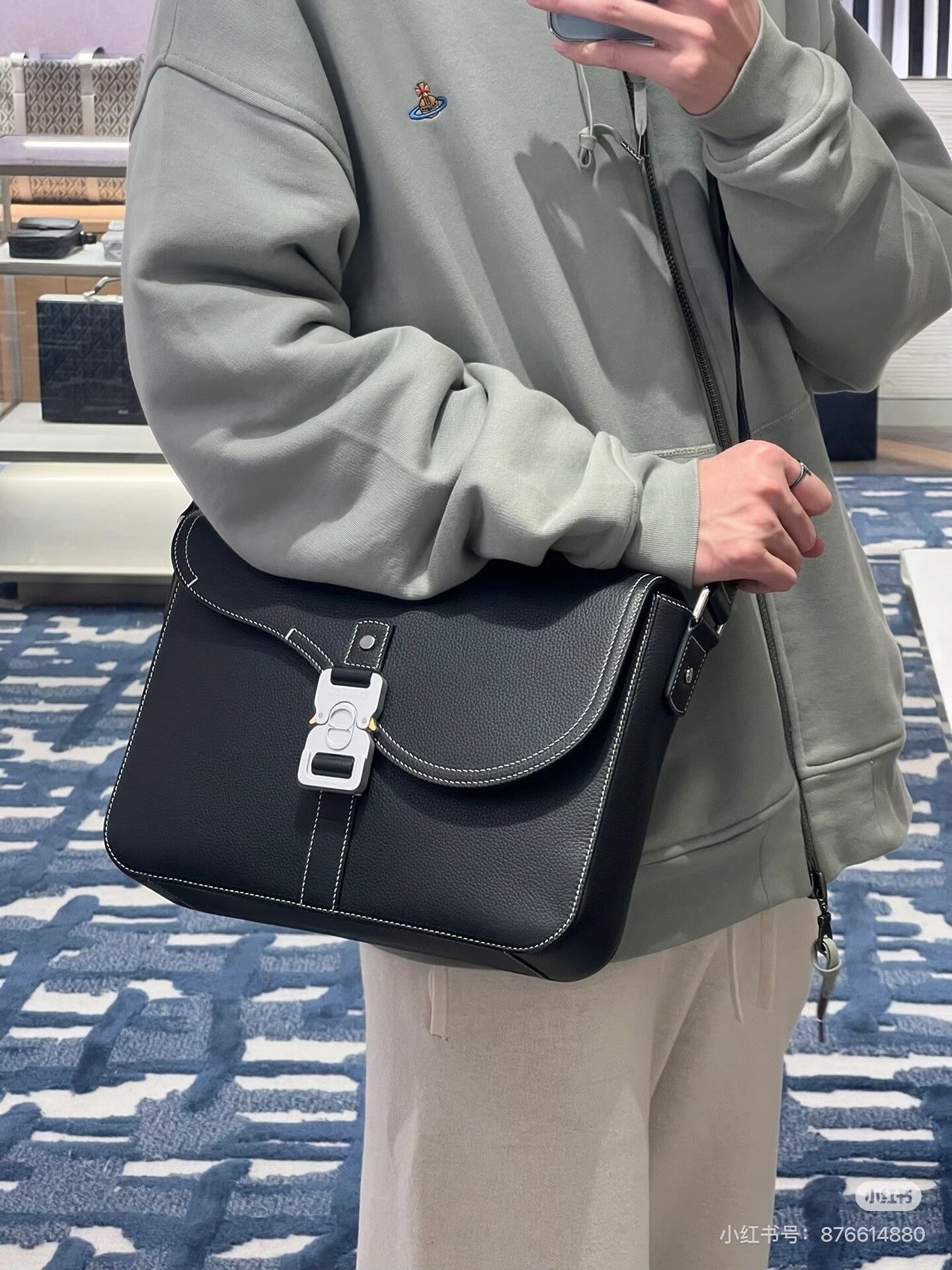 Dior Pre-loved Bag Very good condition Size ONE SIZE - 9 Thumbnail