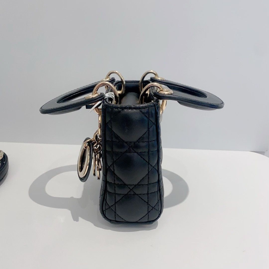 Dior Pre-loved Bag Very good condition Size ONE SIZE - 4 Thumbnail