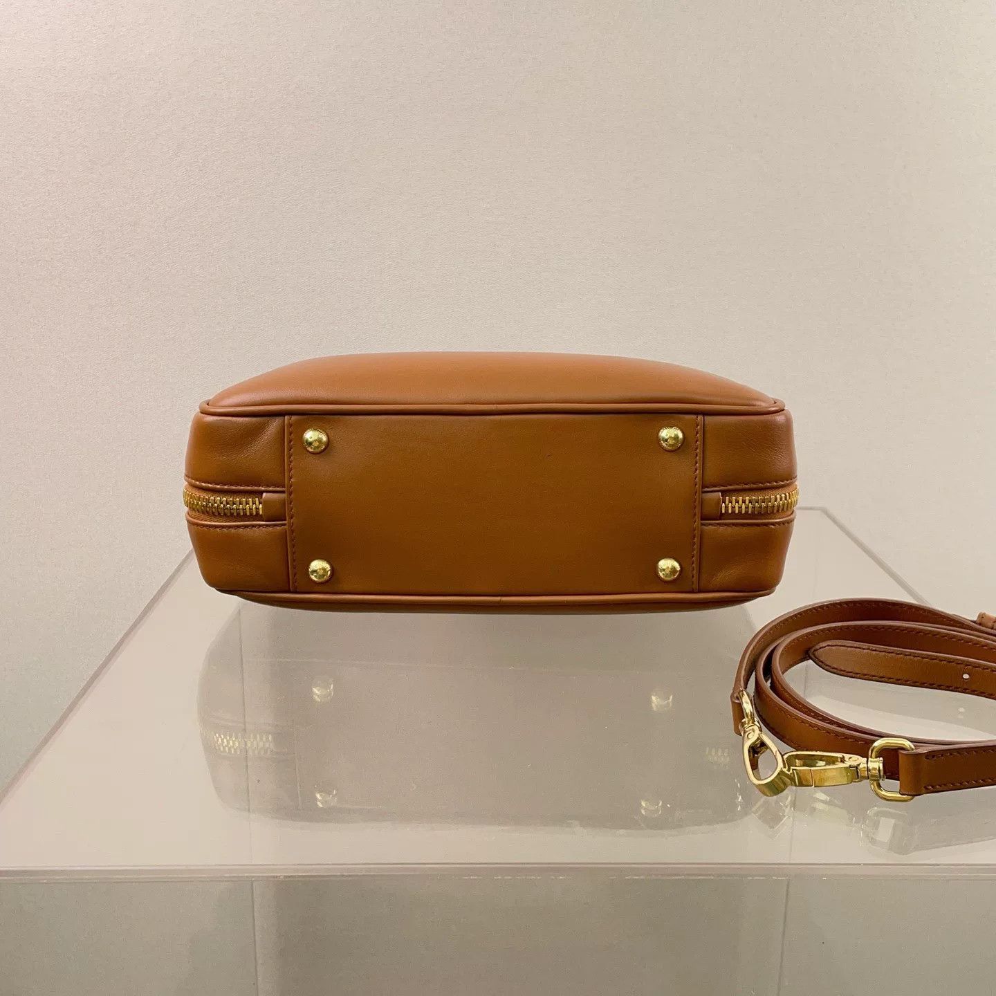 Miu Miu Pre-loved Bag Very good condition Size ONE SIZE - 4 Thumbnail