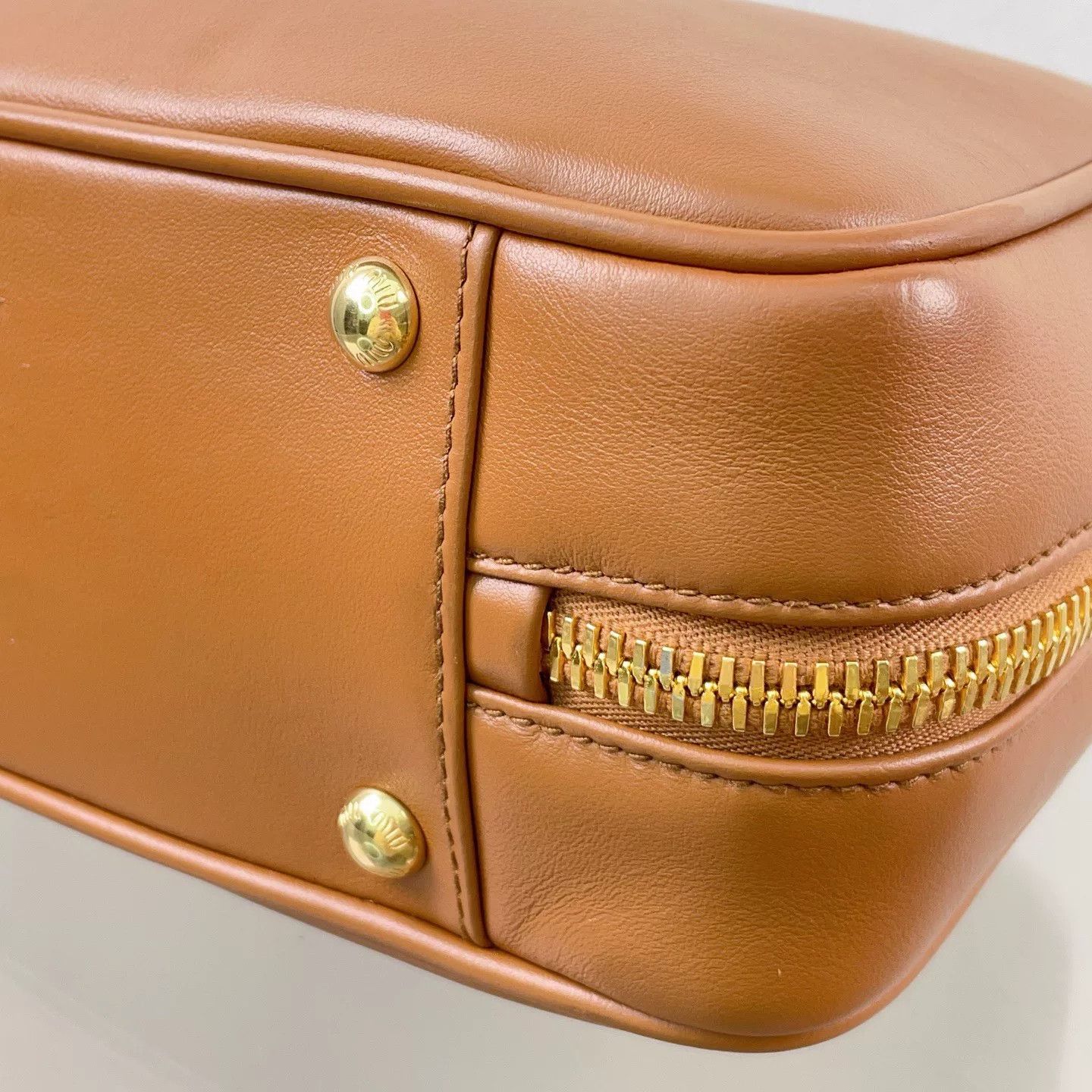 Miu Miu Pre-loved Bag Very good condition Size ONE SIZE - 6 Thumbnail
