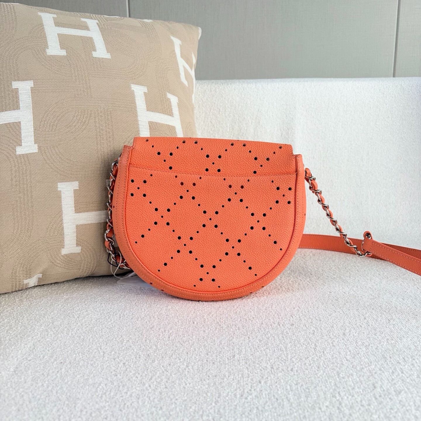 Chanel Pre-loved Bag Very good condition Size ONE SIZE - 2 Thumbnail