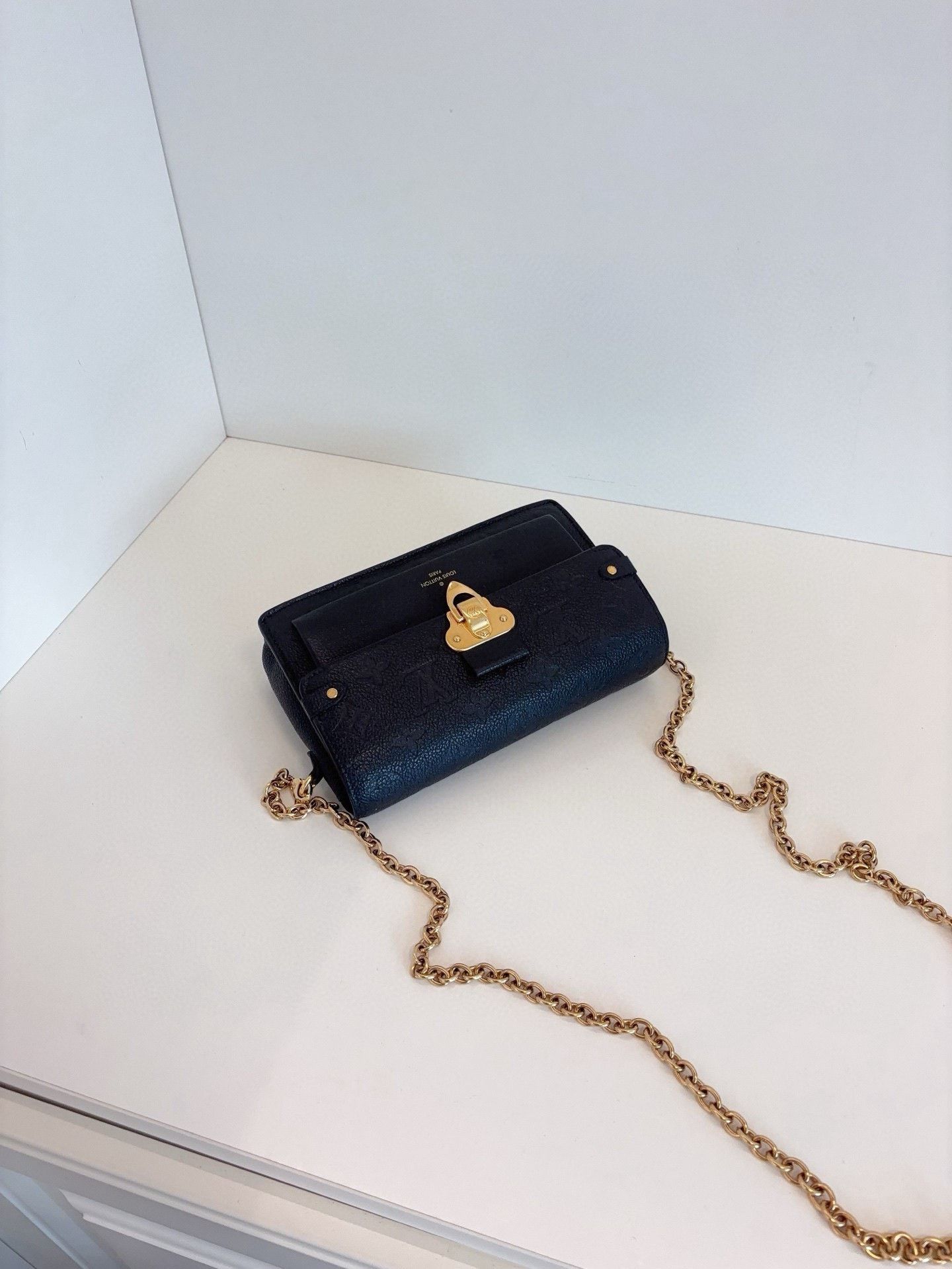 Louis Vuitton Pre-loved Bag Very good condition Size ONE SIZE - 5 Thumbnail