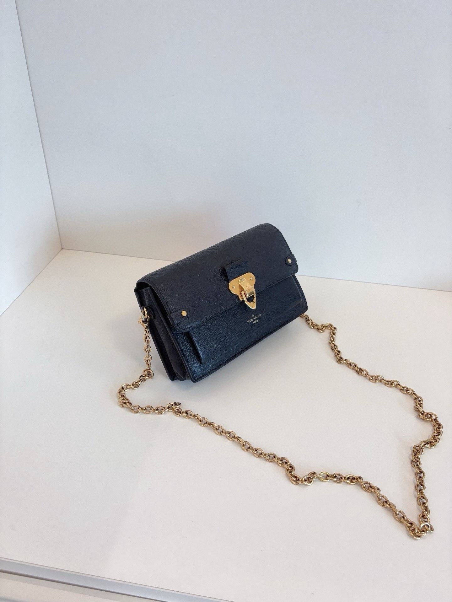 Louis Vuitton Pre-loved Bag Very good condition Size ONE SIZE - 3 Thumbnail
