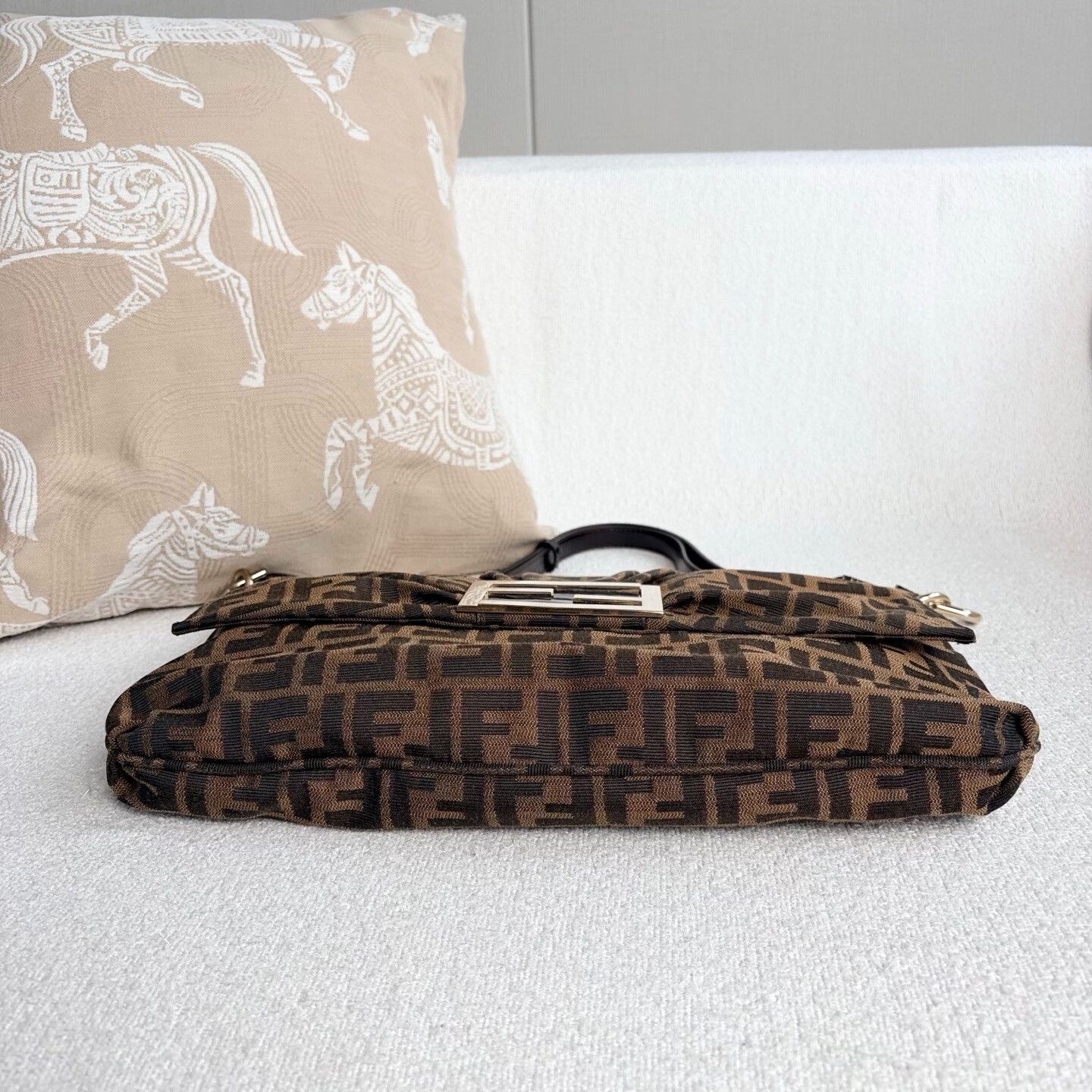 Fendi Pre-loved Bag Very good condition Size ONE SIZE - 5 Thumbnail